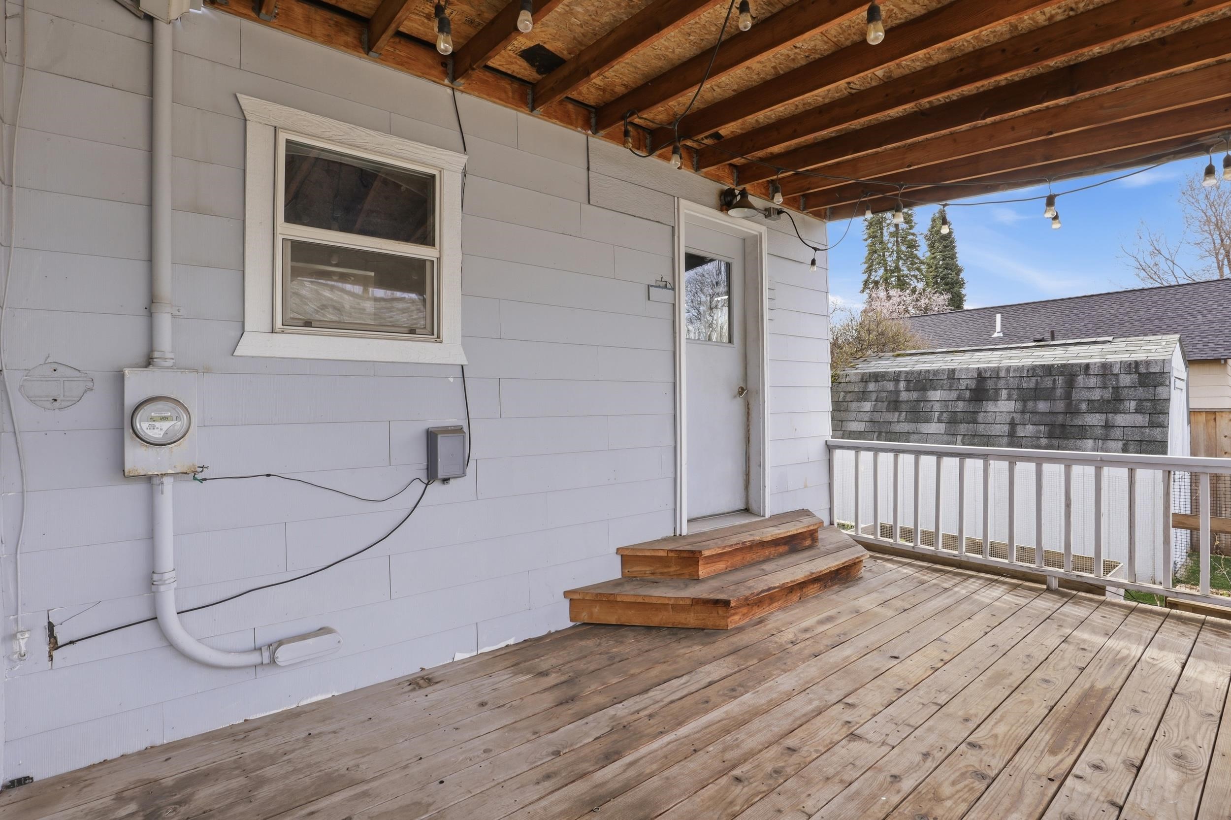 4603 Howard St - Photo 6