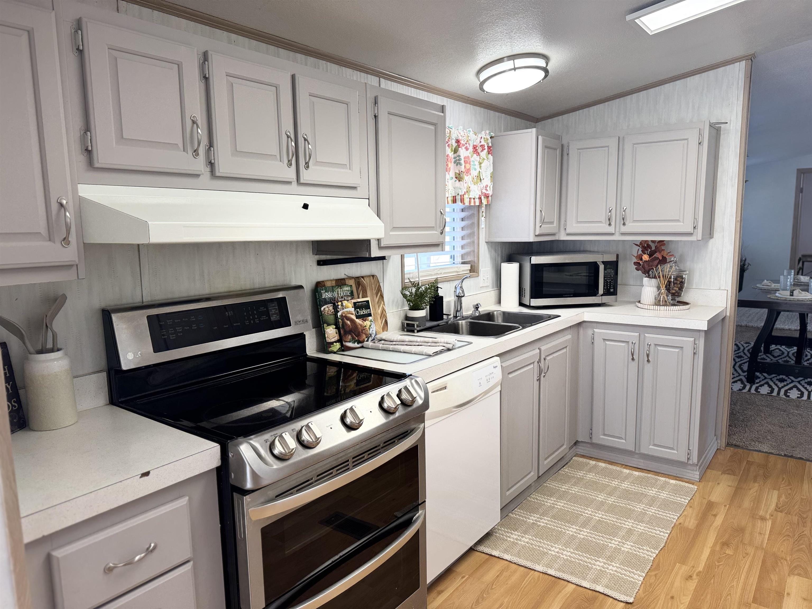 11015 N Ritchey Rd - Photo 3