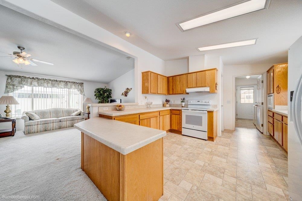 19316 E Augusta Ln - Photo 4