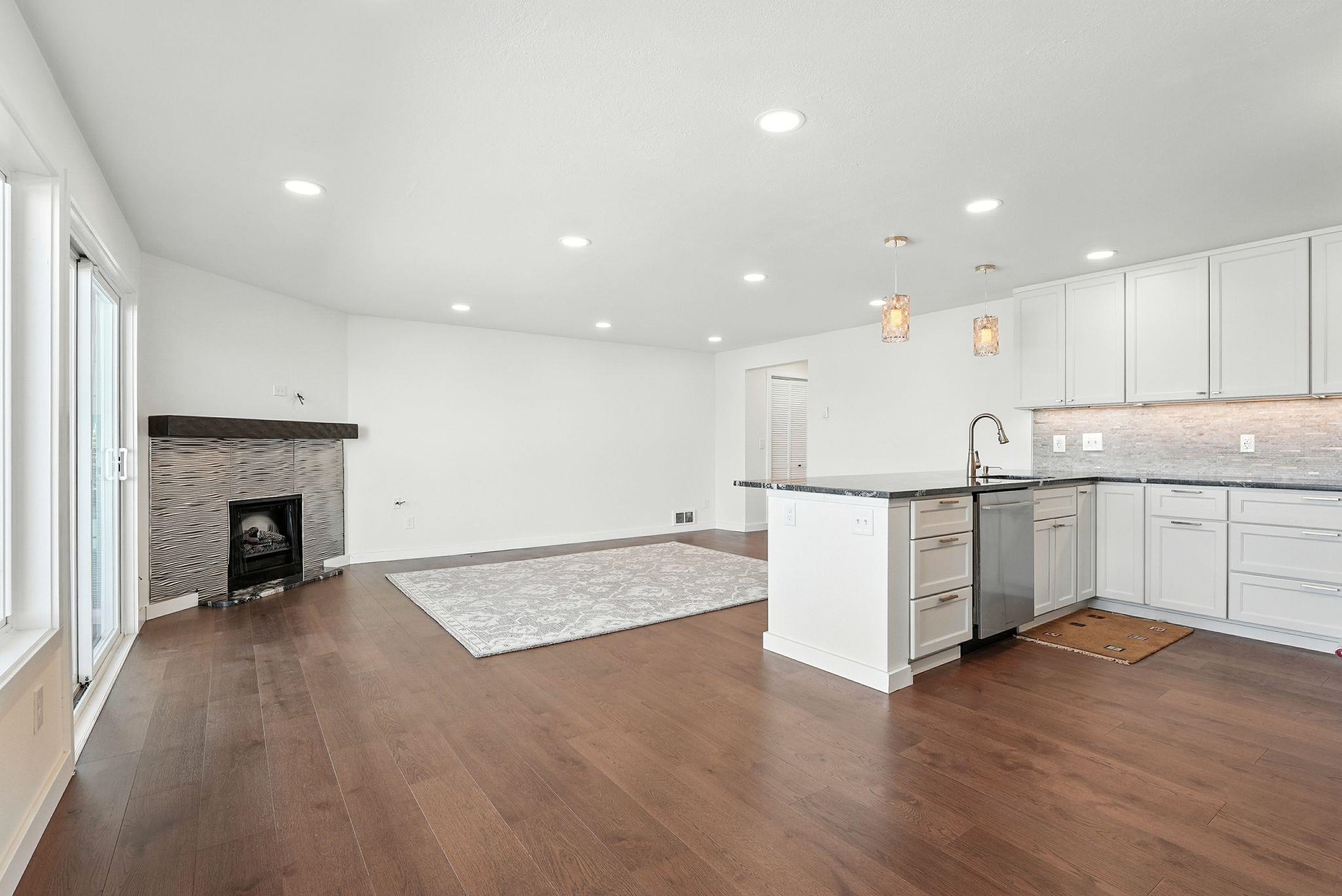 214 W 6th Ave - Photo 16