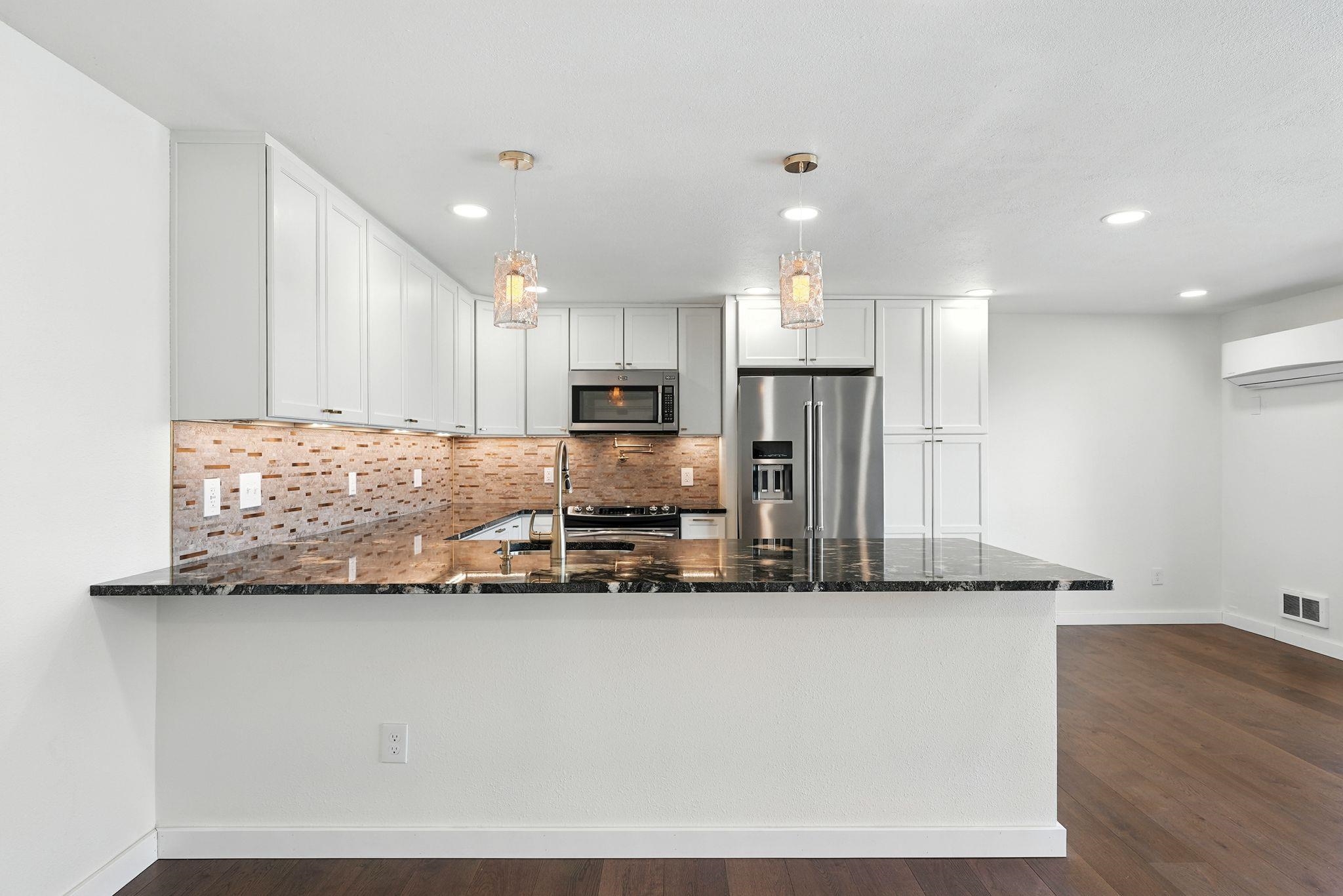 214 W 6th Ave - Photo 17