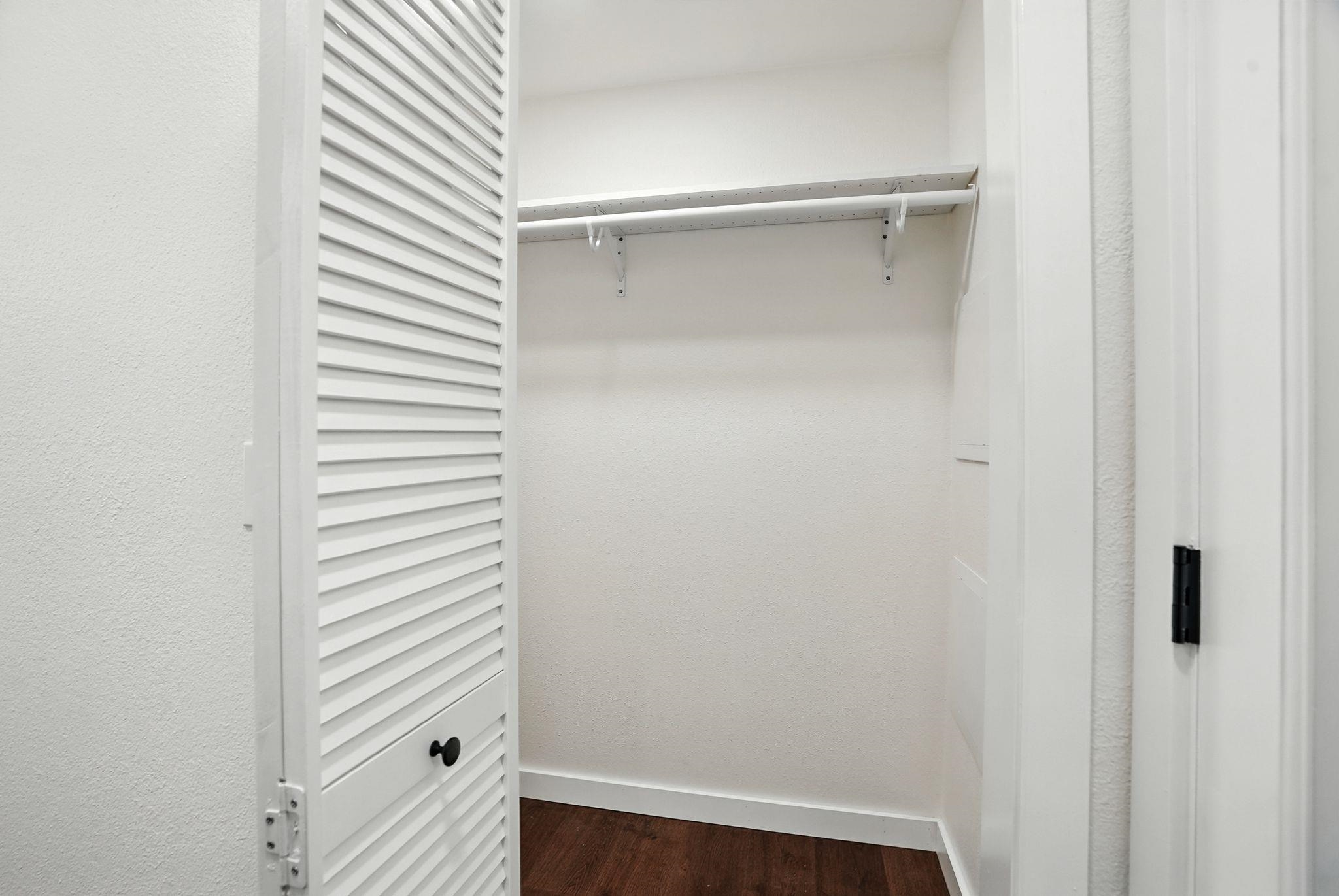 214 W 6th Ave - Photo 36