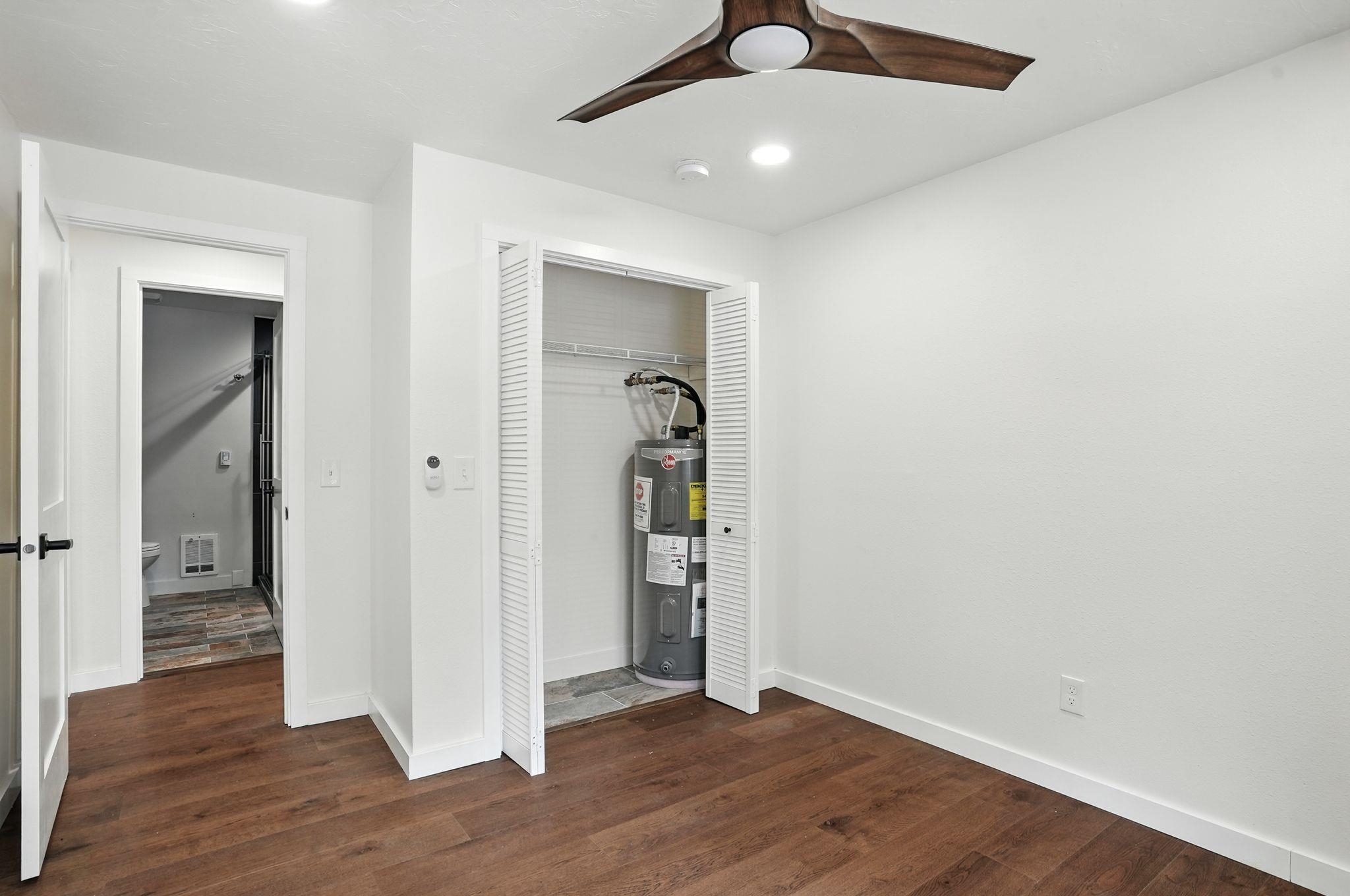 214 W 6th Ave - Photo 37