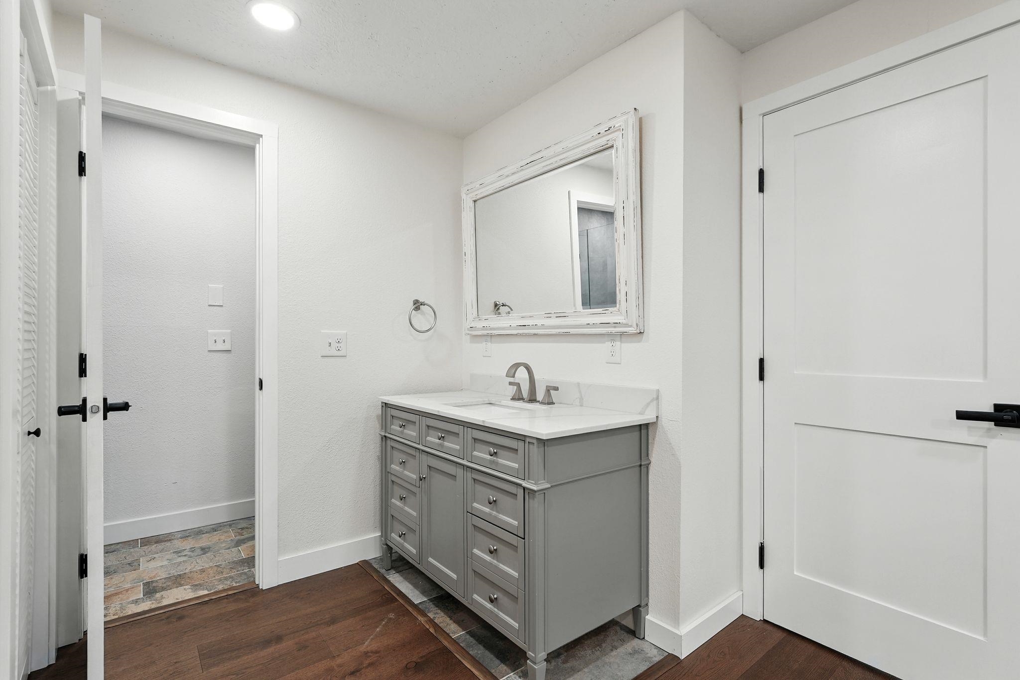 214 W 6th Ave - Photo 40