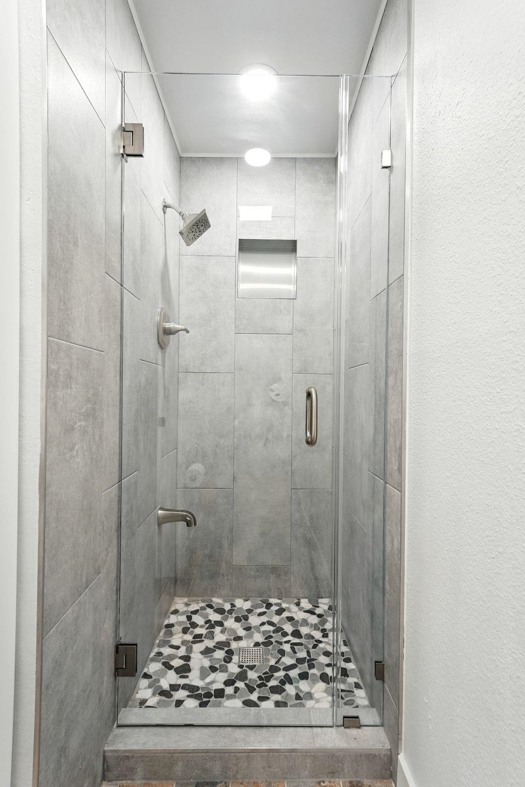 214 W 6th Ave - Photo 41
