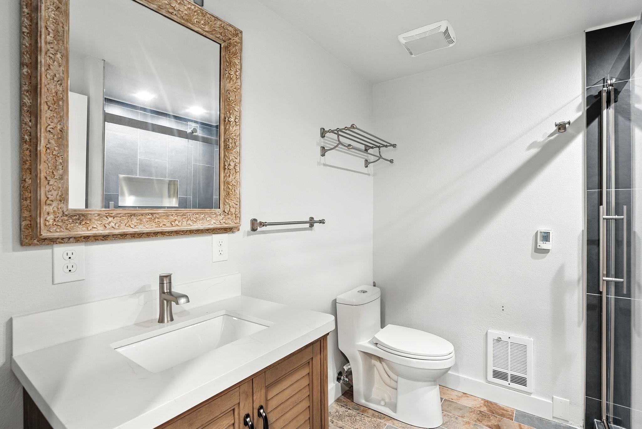 214 W 6th Ave - Photo 43