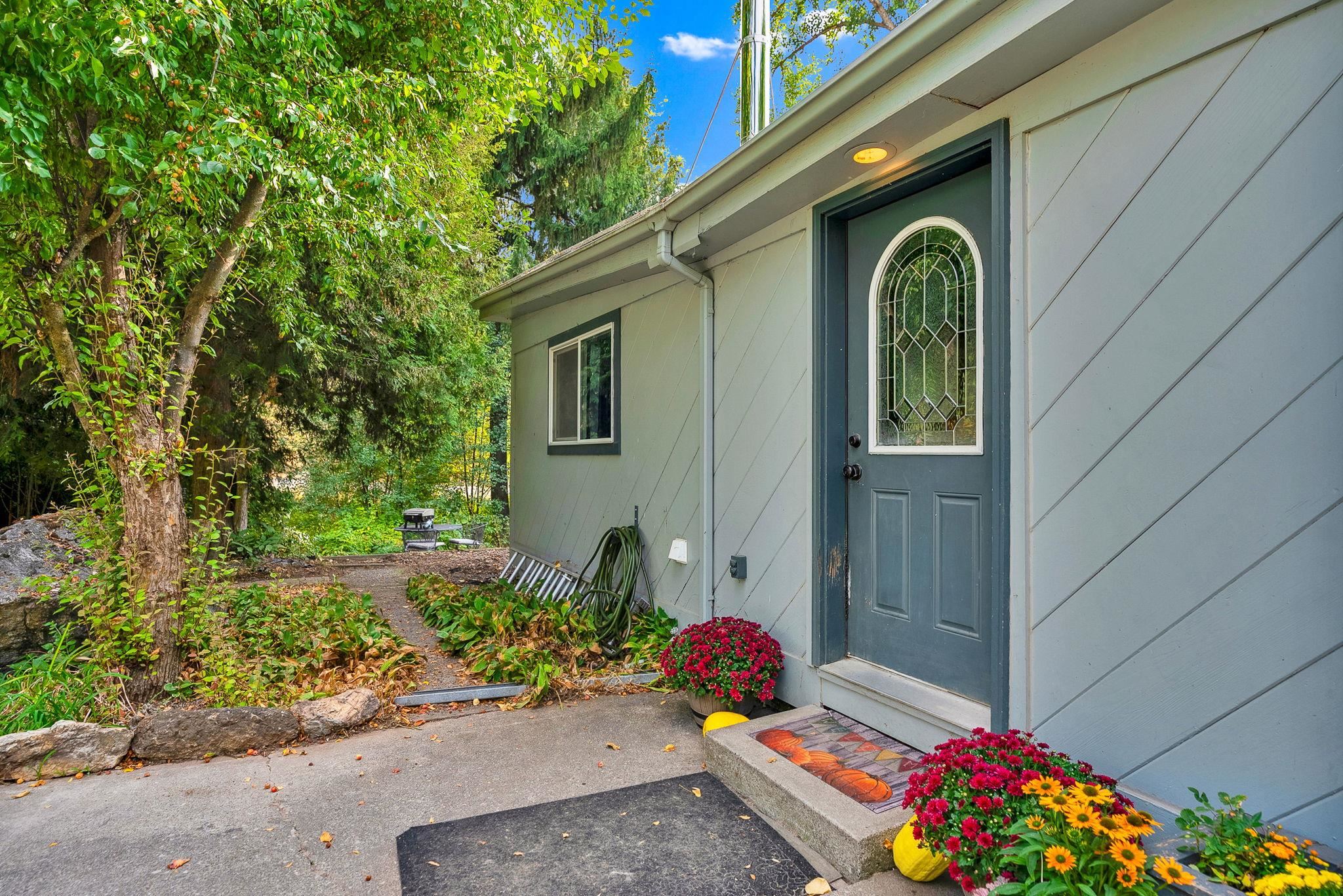 7501 N Orchard Prairie Rd - Photo 3
