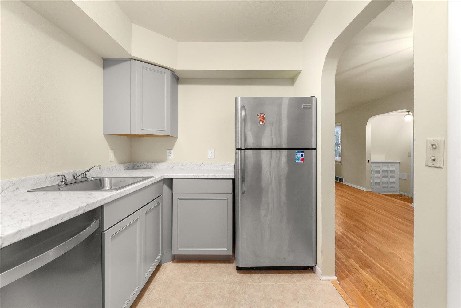 1118 E 28th Ave - Photo 15