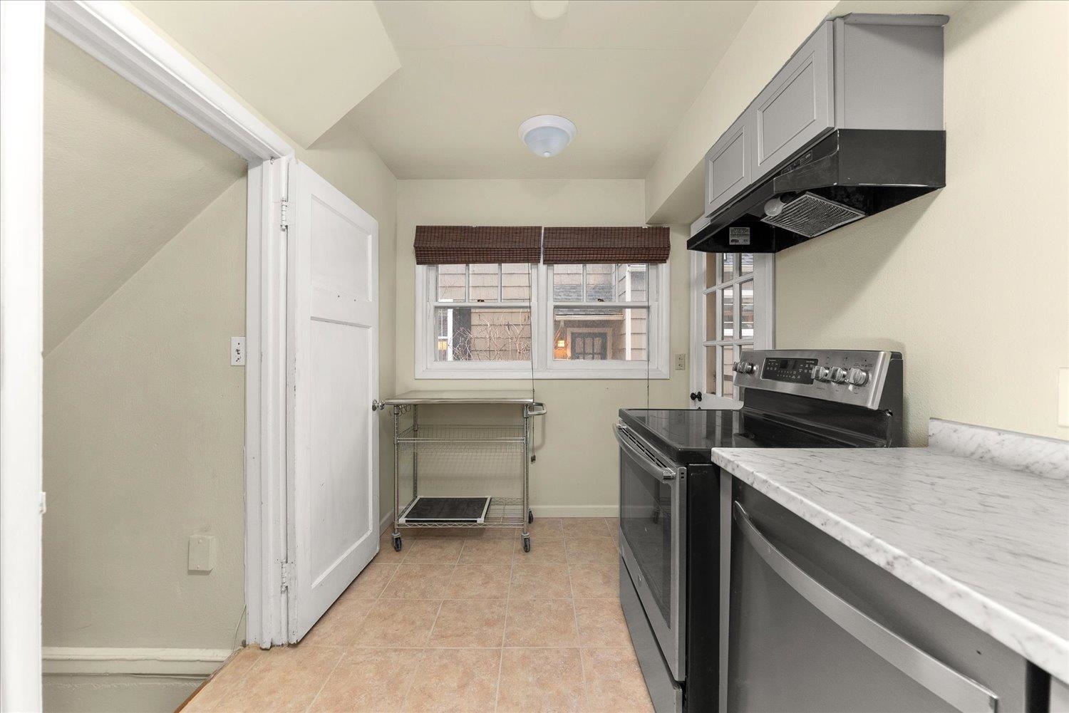 1118 E 28th Ave - Photo 17