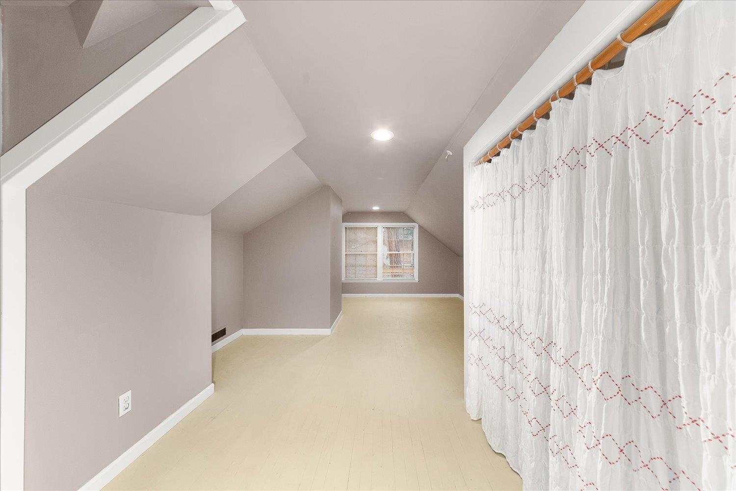 1118 E 28th Ave - Photo 27