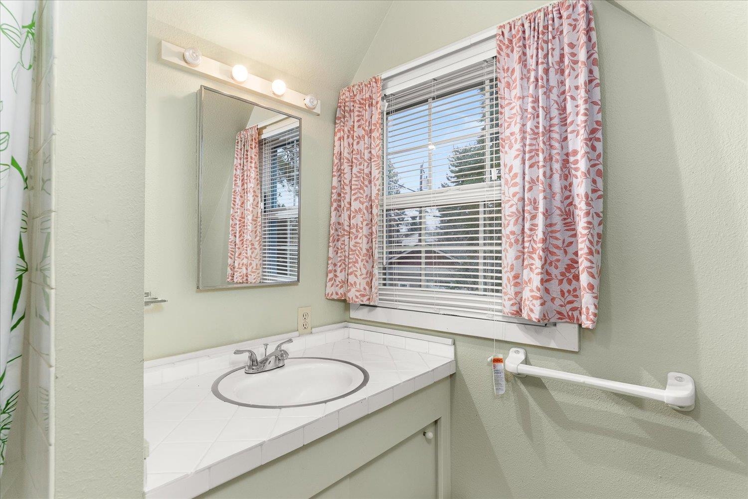 1118 E 28th Ave - Photo 30
