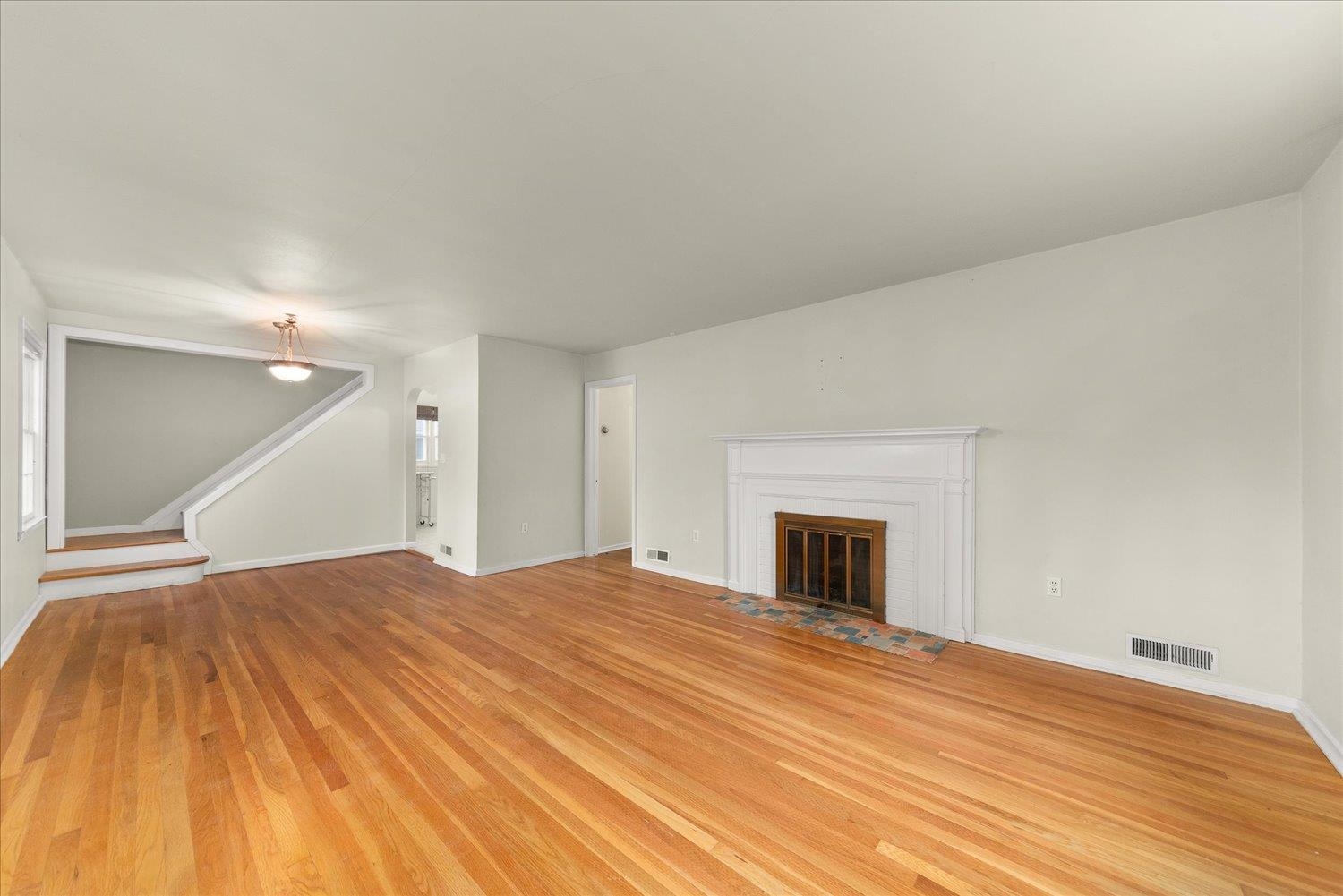 1118 E 28th Ave - Photo 7
