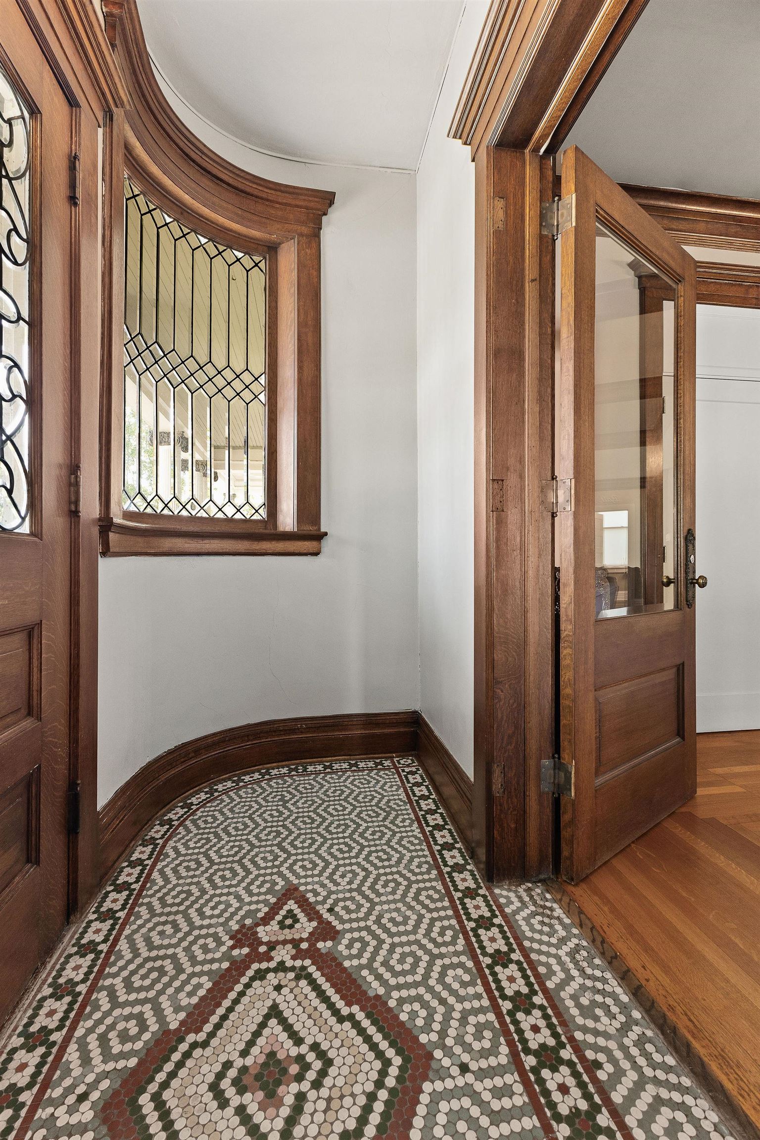 2025 W 4TH Ave - Photo 2