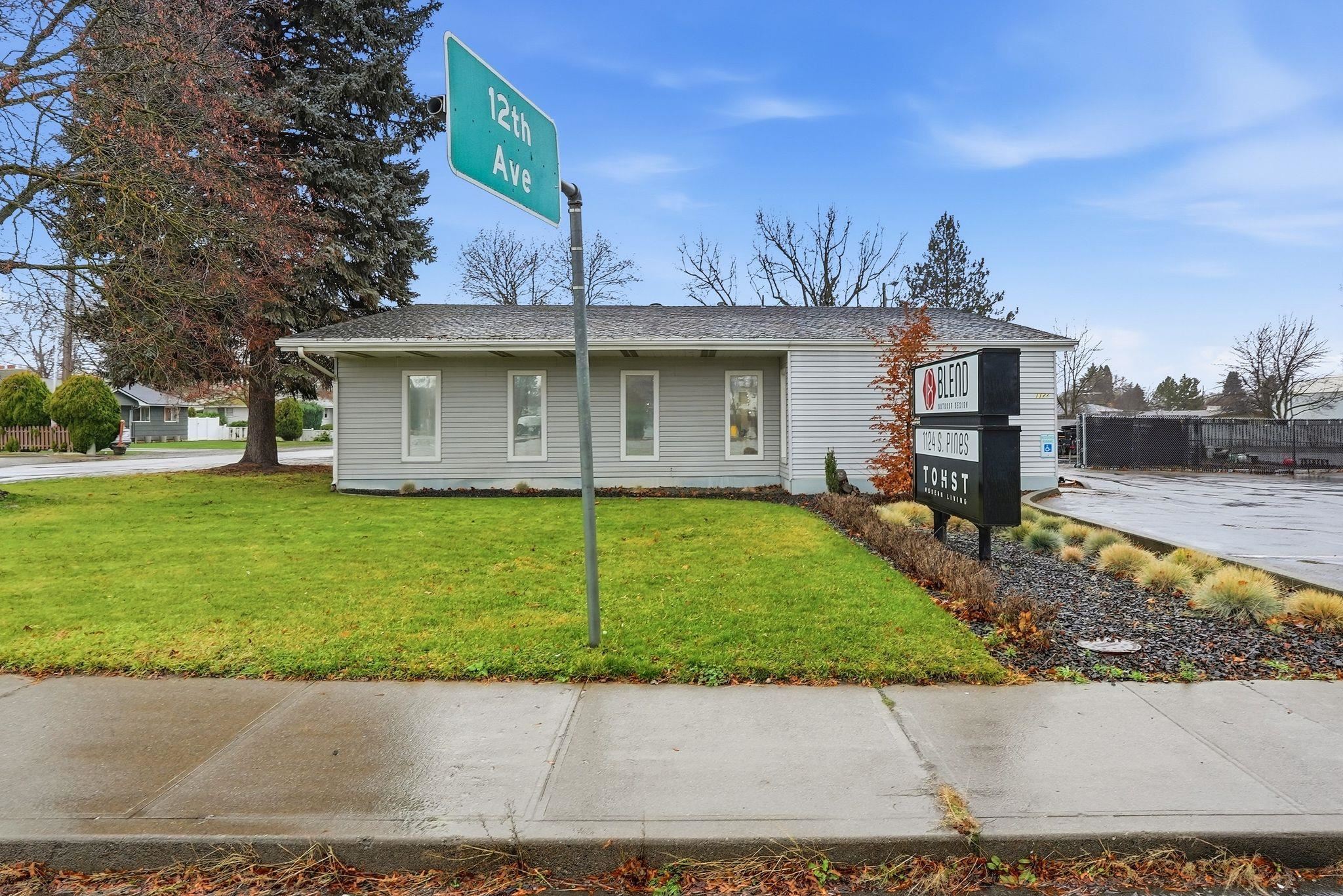 1124 S Pines Rd - Photo 3