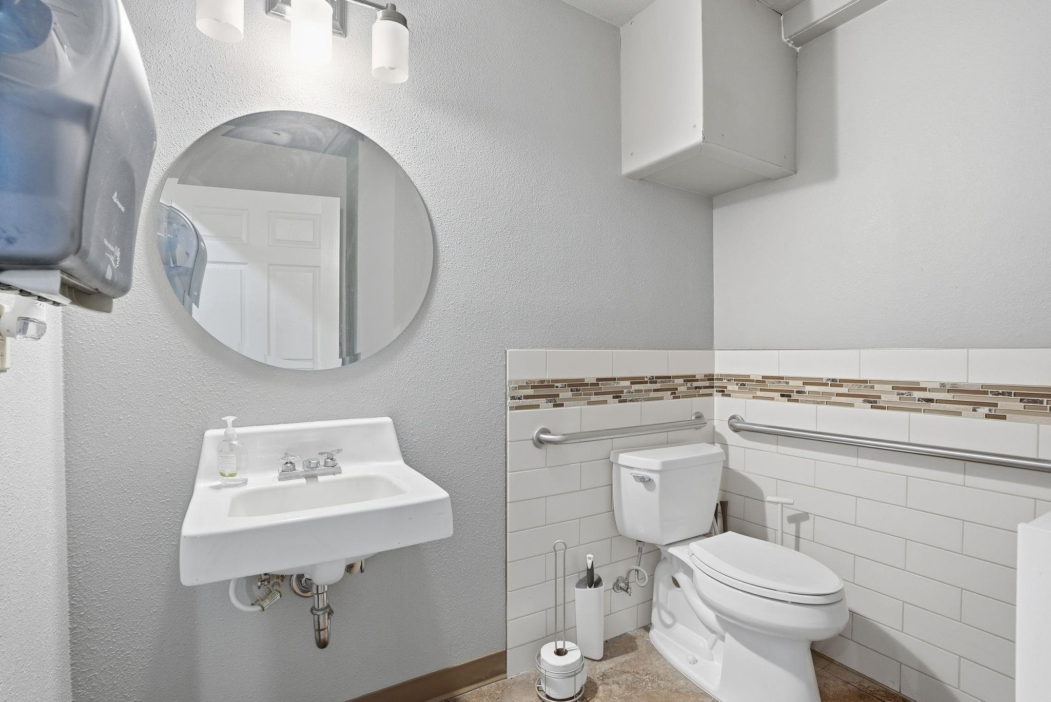 1124 S Pines Rd - Photo 25