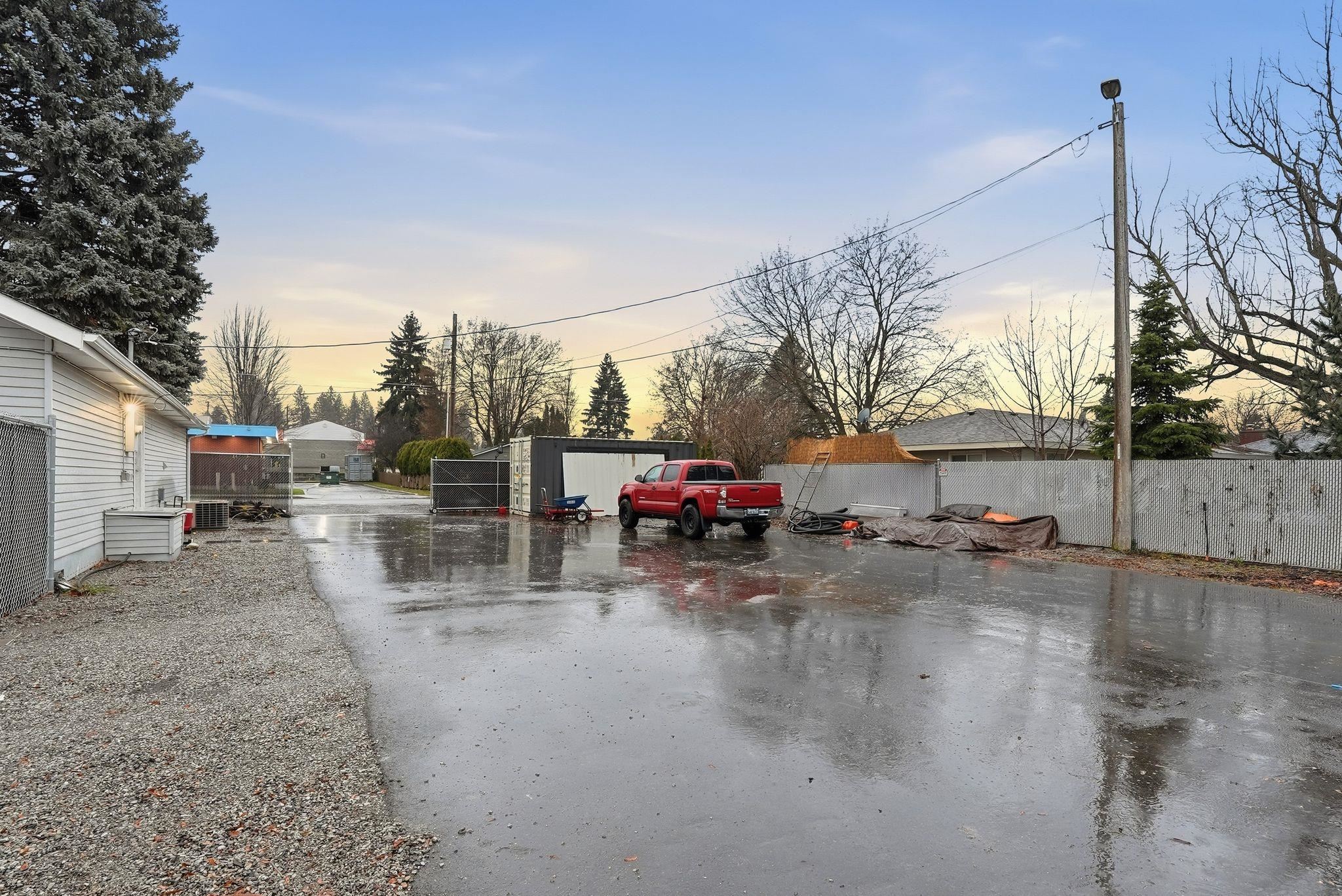 1124 S Pines Rd - Photo 27