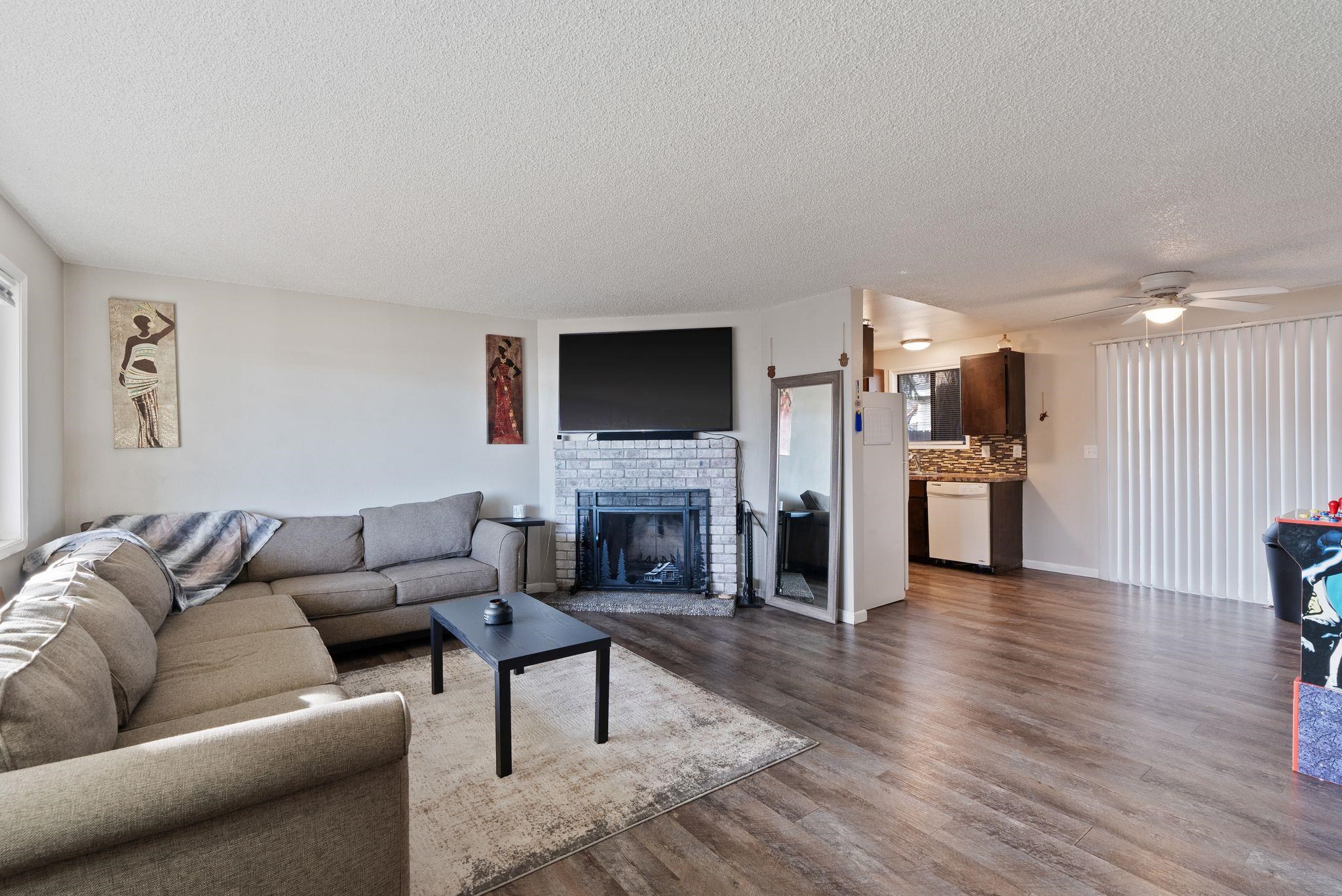 2117 E Euclid Ave - Photo 3