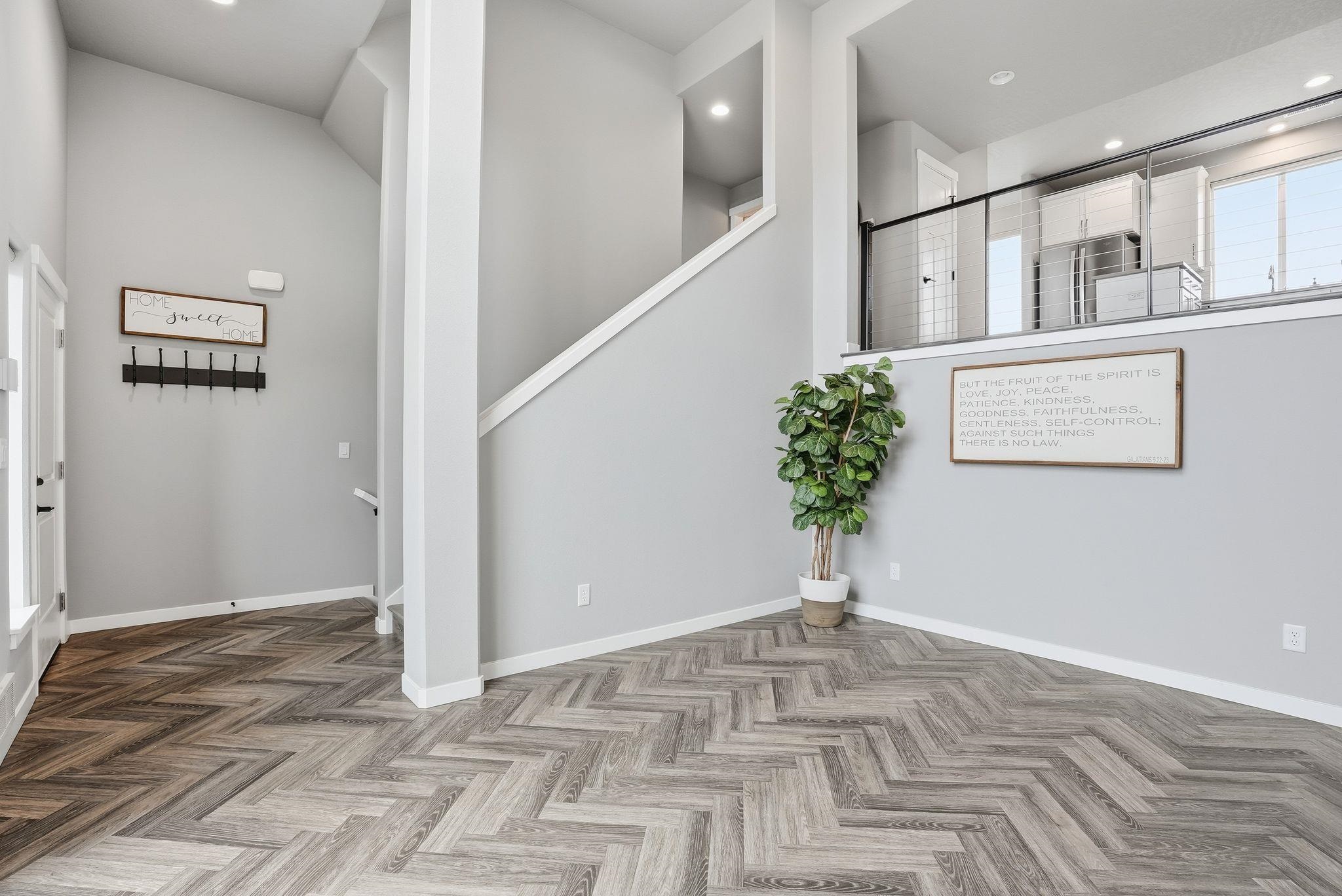 471 N Cochran Pl - Photo 5