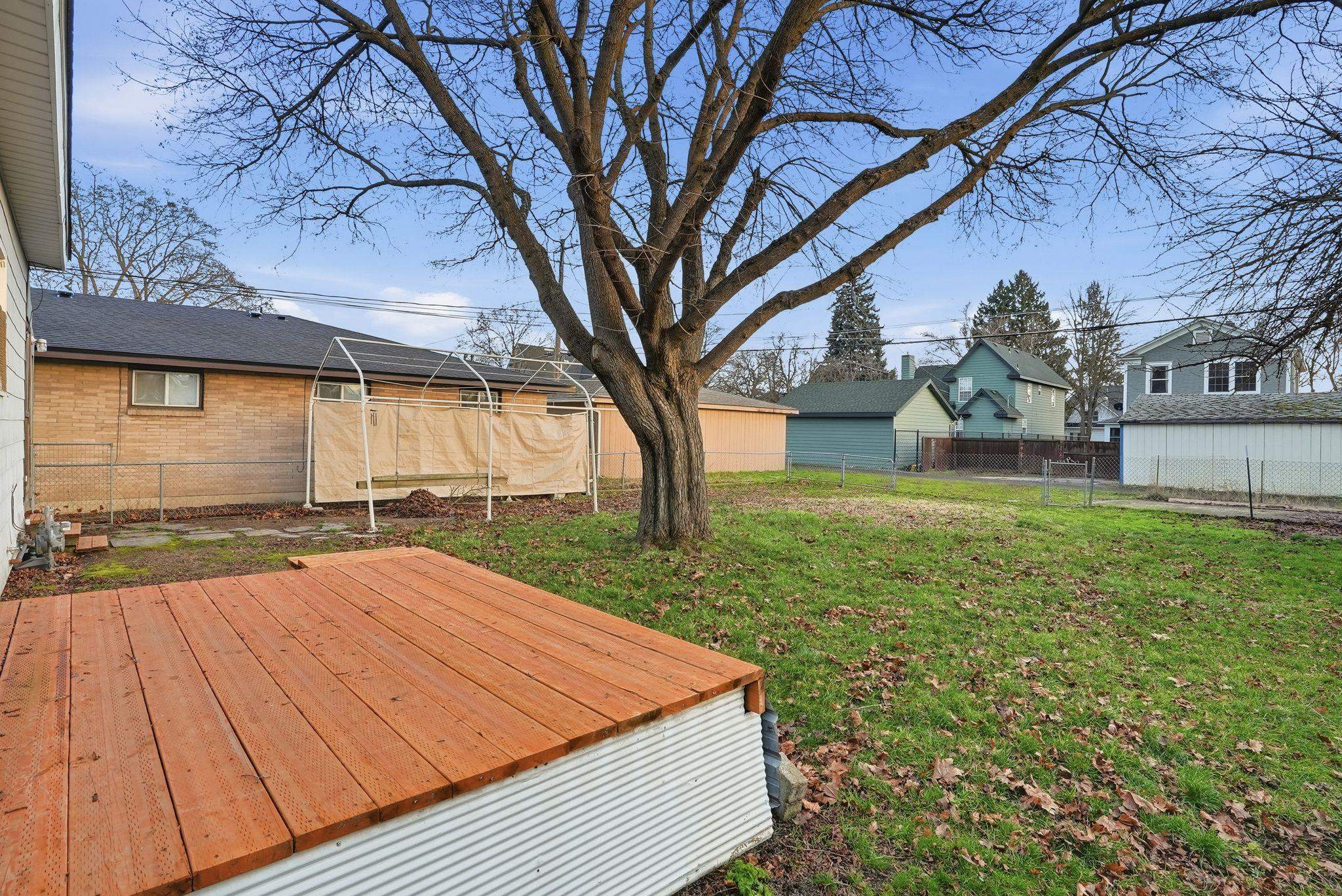 907 W Fairview Ave - Photo 15