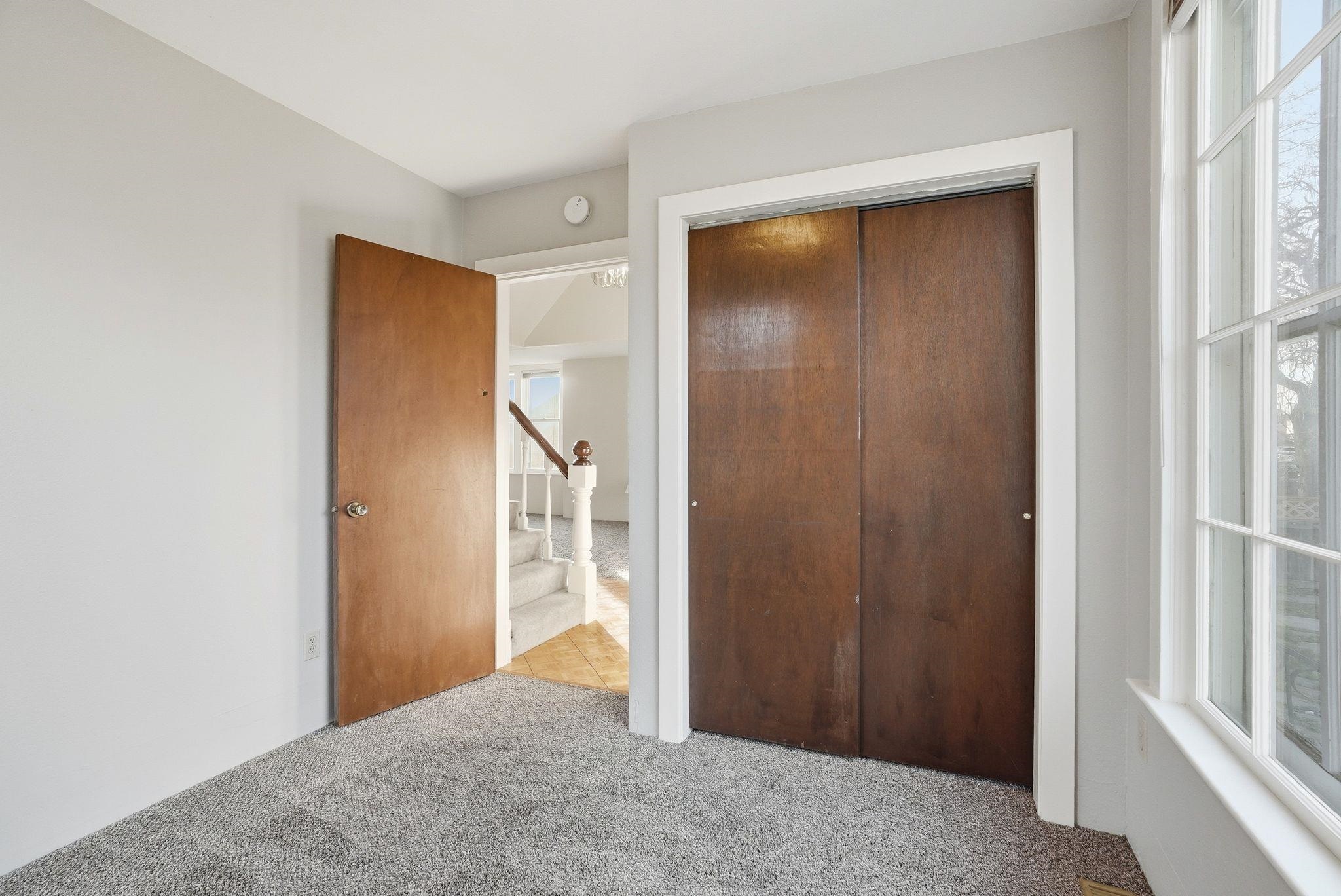907 W Fairview Ave - Photo 7