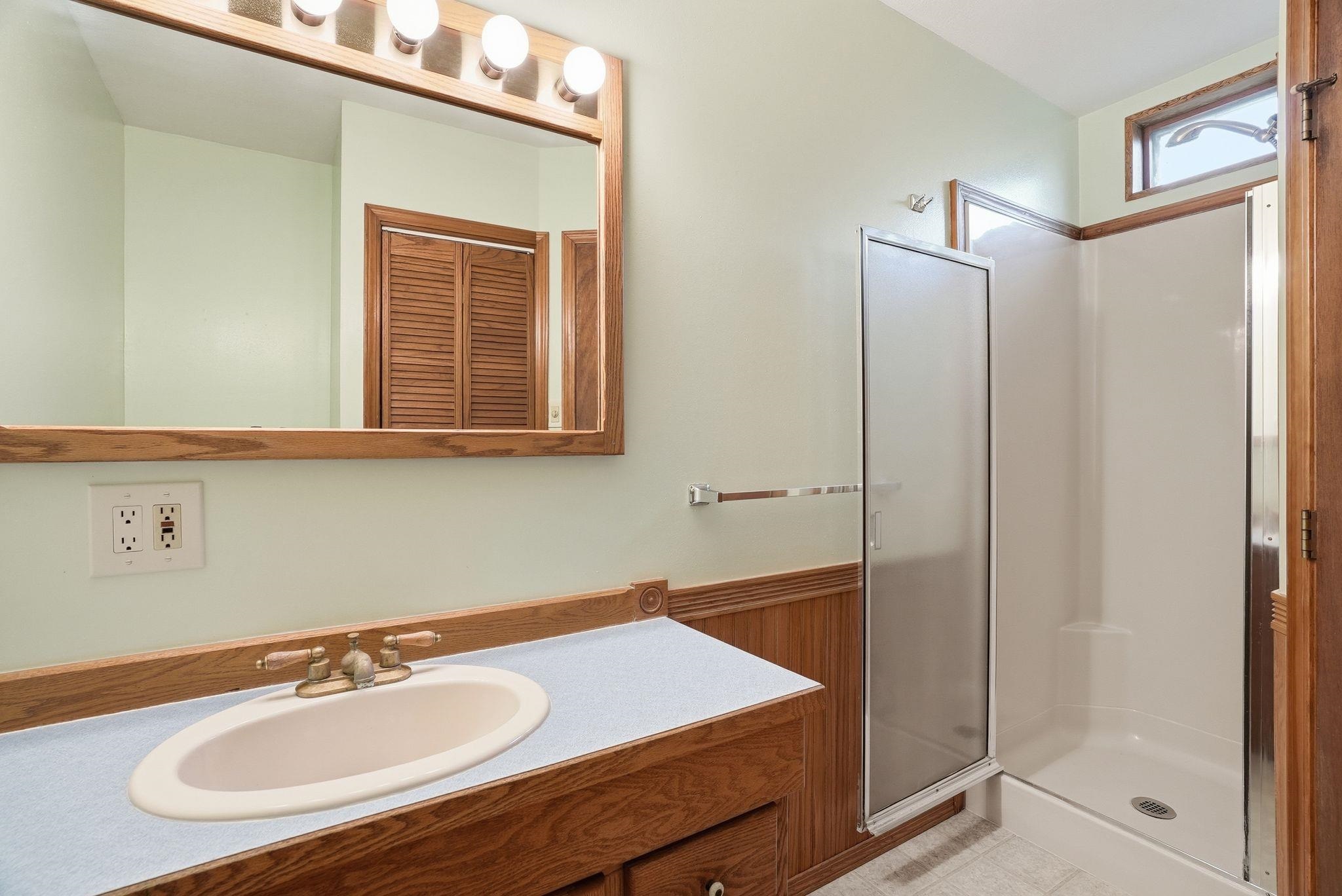 907 W Fairview Ave - Photo 8