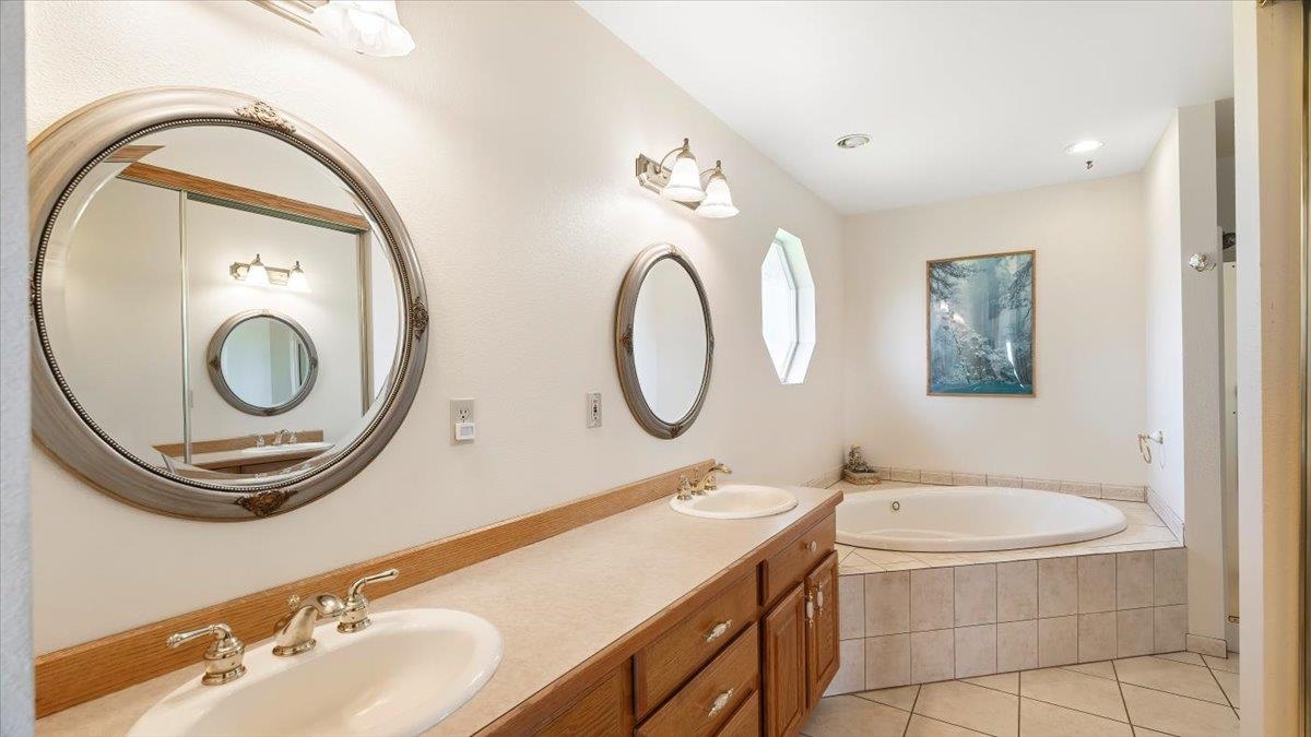 304 E Burk Rd - Photo 18