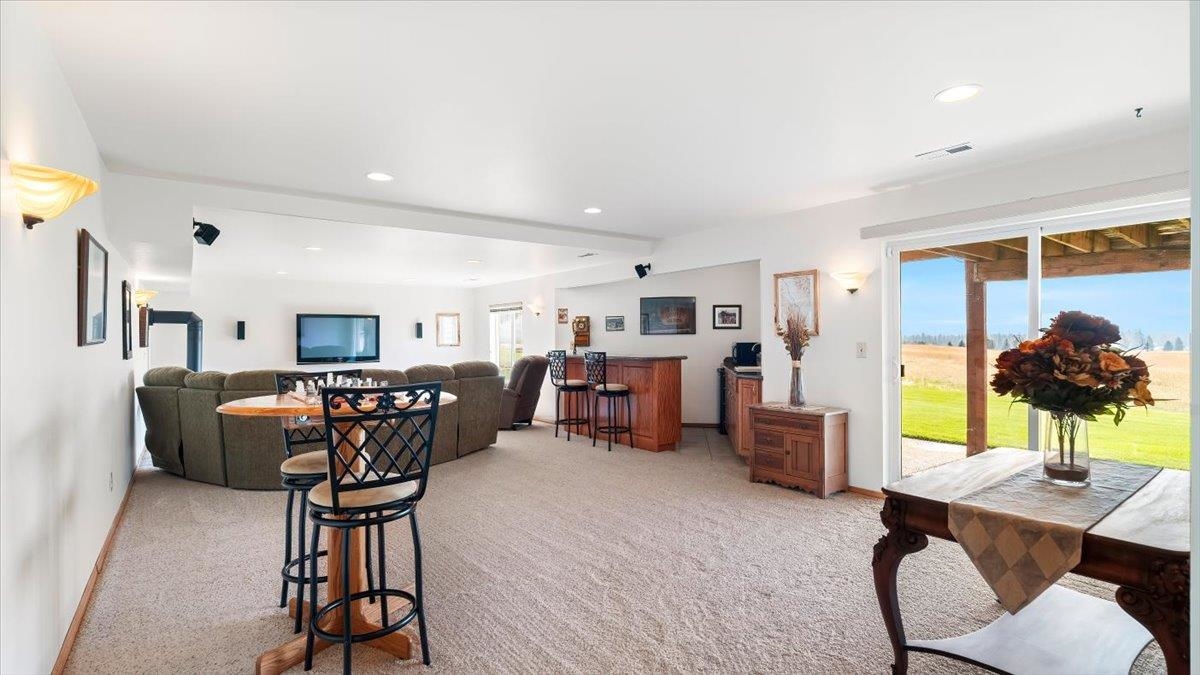 304 E Burk Rd - Photo 22