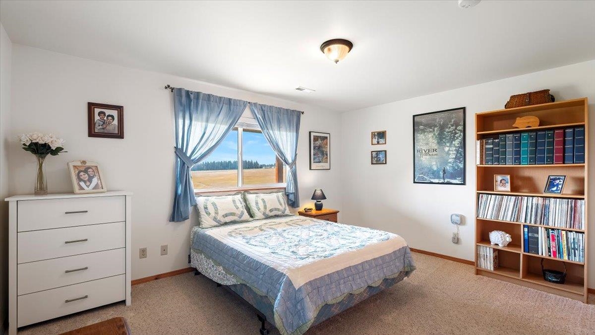 304 E Burk Rd - Photo 27