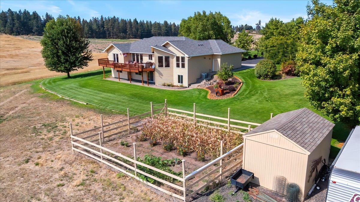 304 E Burk Rd - Photo 30