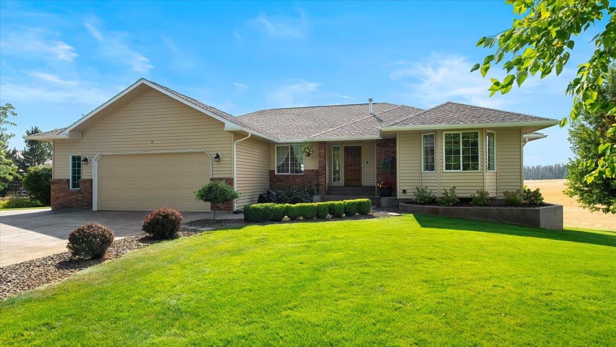 304 E Burk Rd - Photo 4