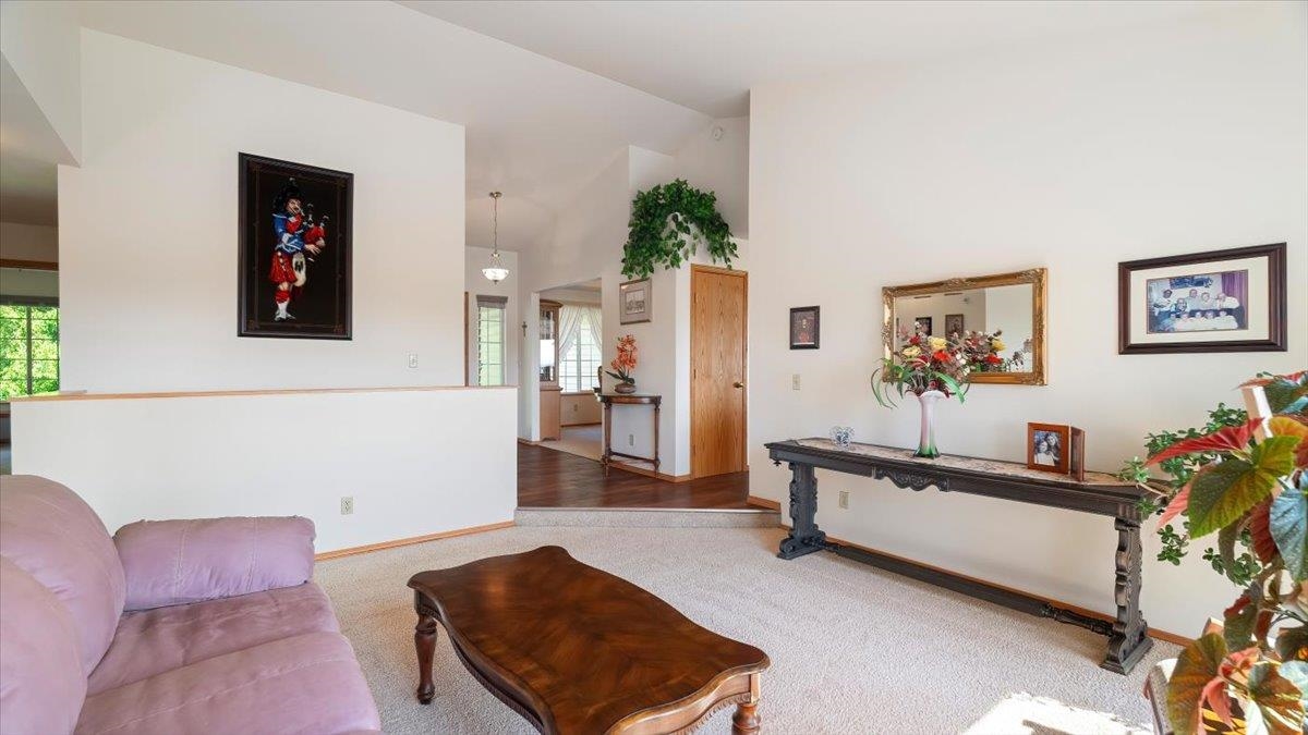 304 E Burk Rd - Photo 8