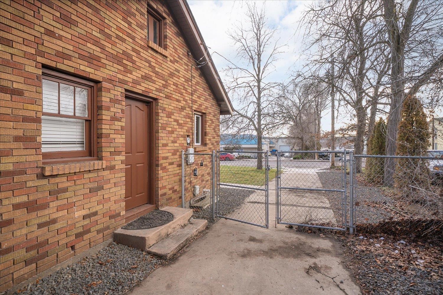 12603 E Main Ave - Photo 18