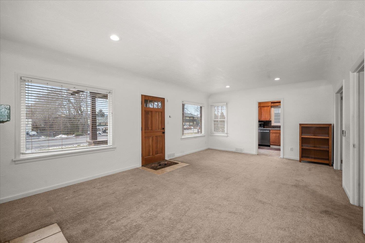 12603 E Main Ave - Photo 3