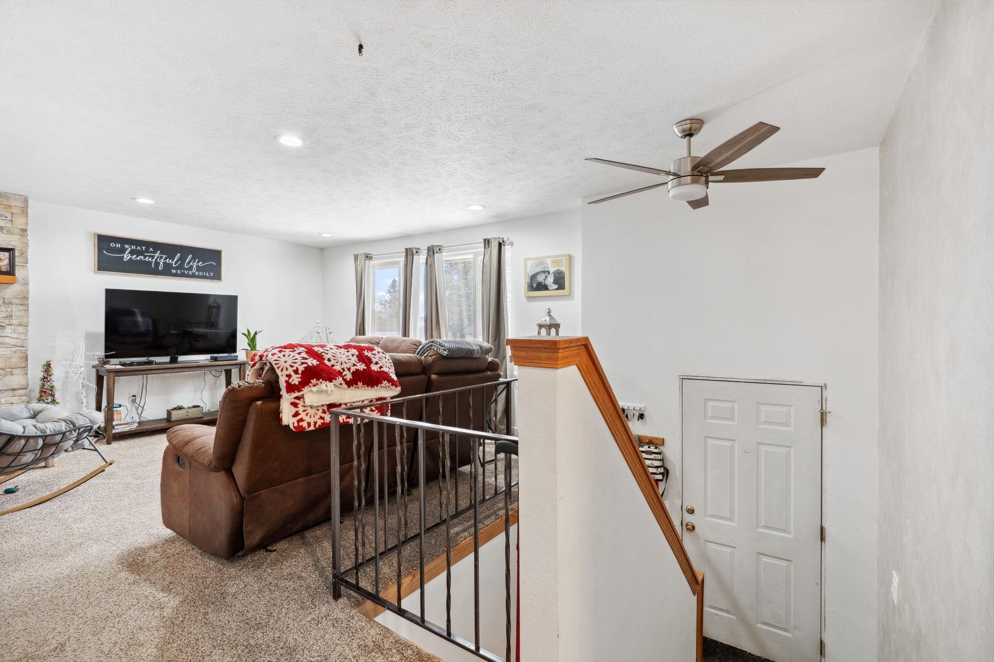 15212 E Mission Ave - Photo 17