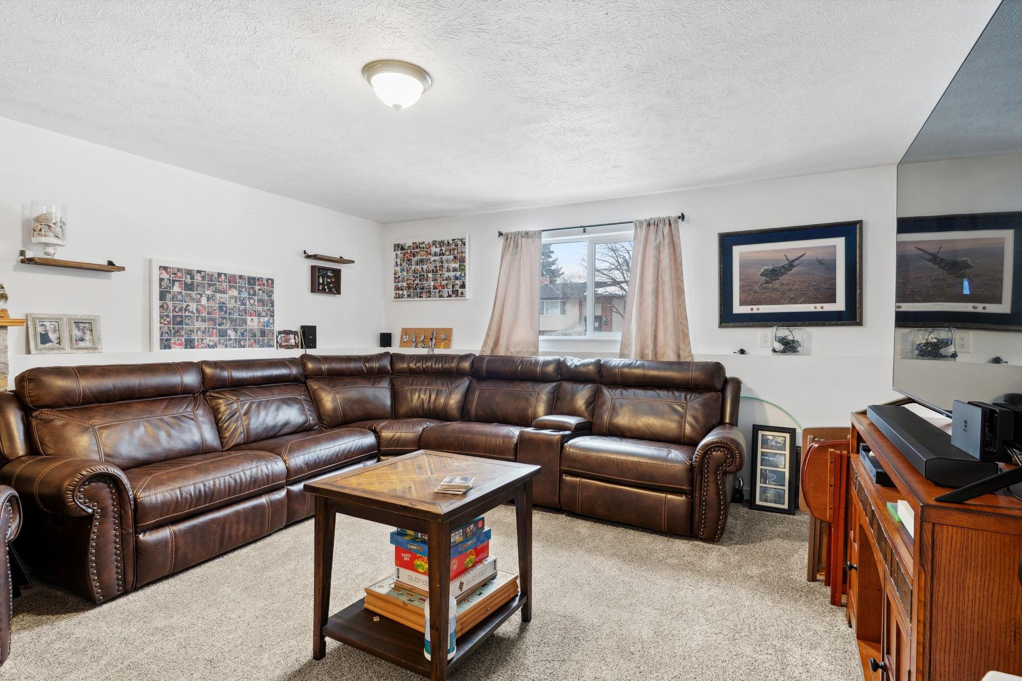 15212 E Mission Ave - Photo 20