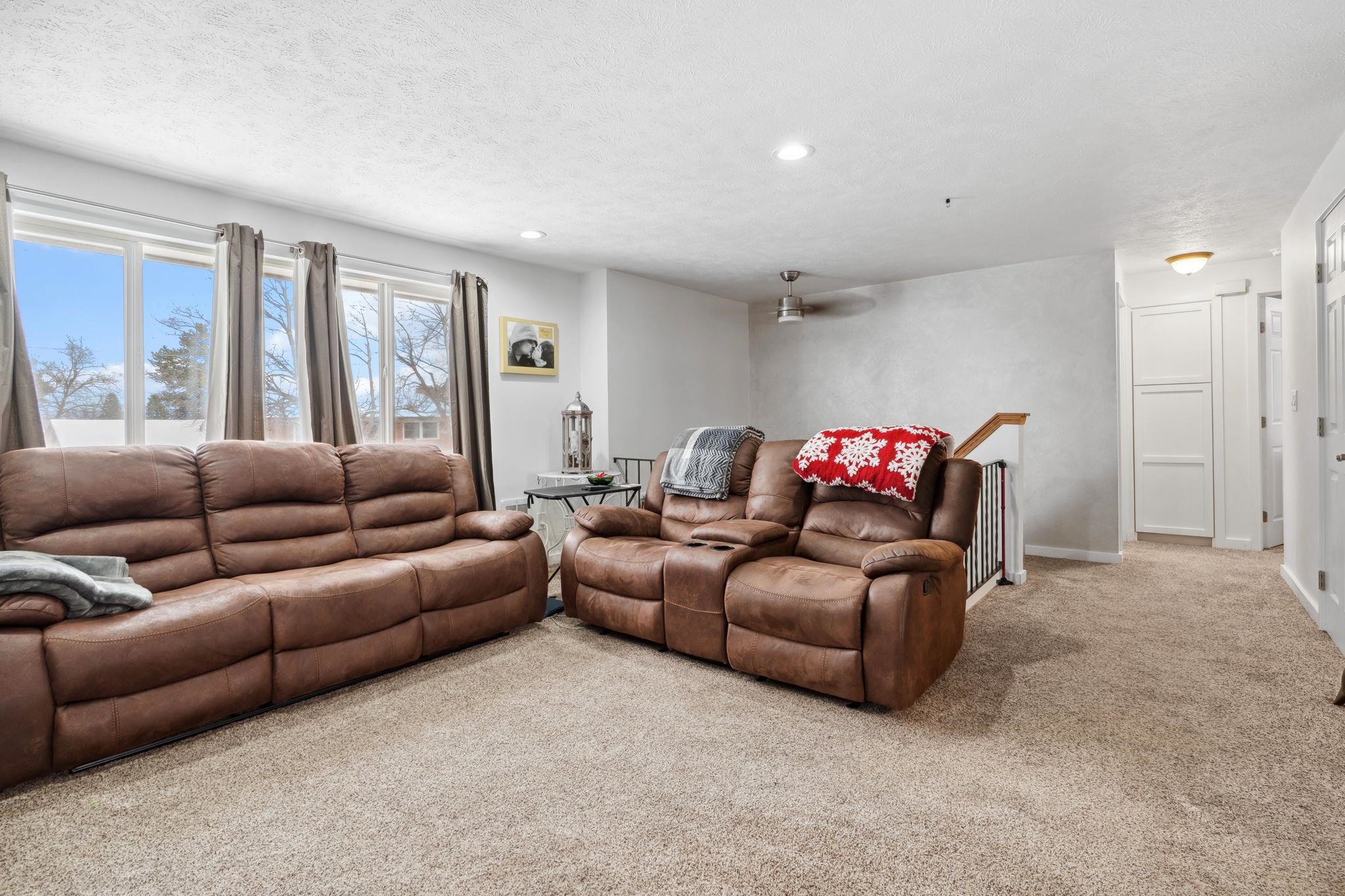 15212 E Mission Ave - Photo 4