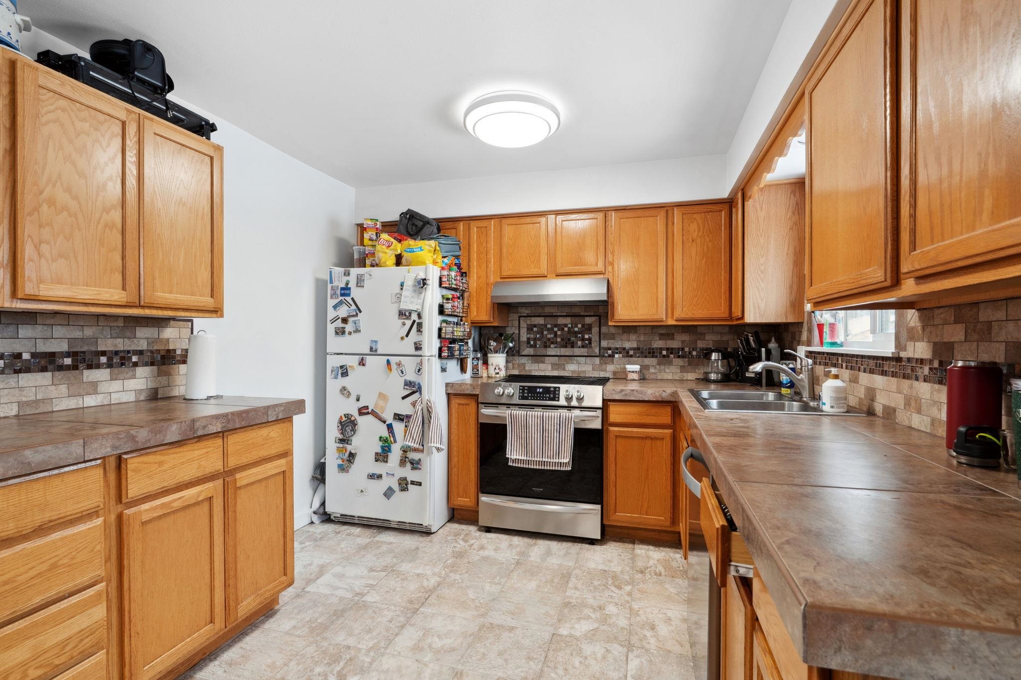 15212 E Mission Ave - Photo 10