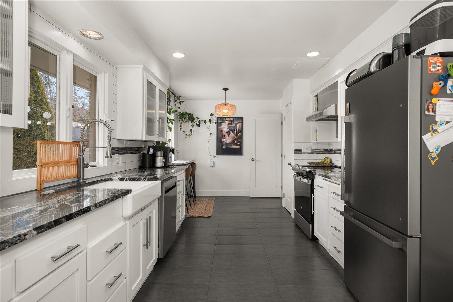 3325 S Bernard St - Photo 9