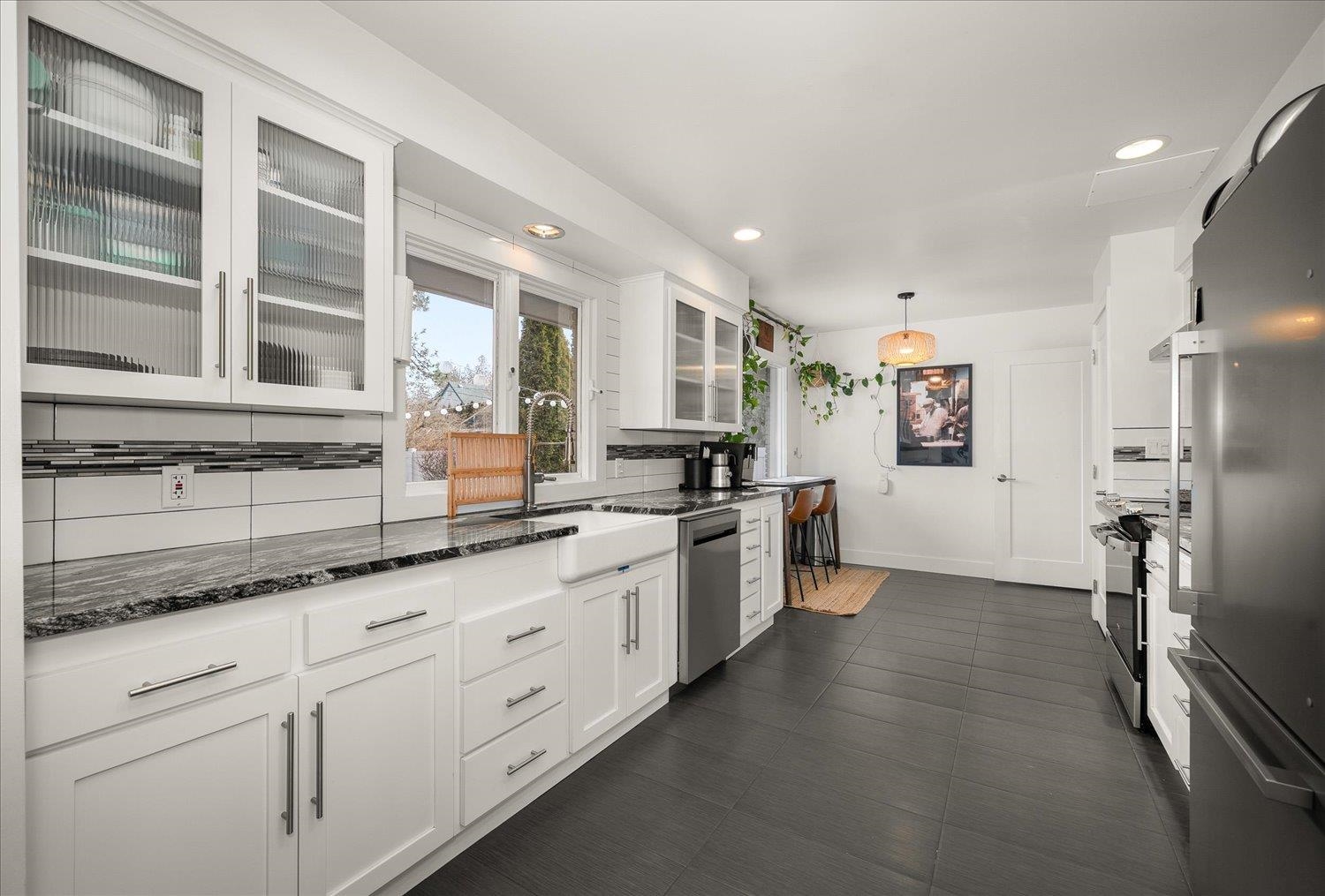3325 S Bernard St - Photo 10