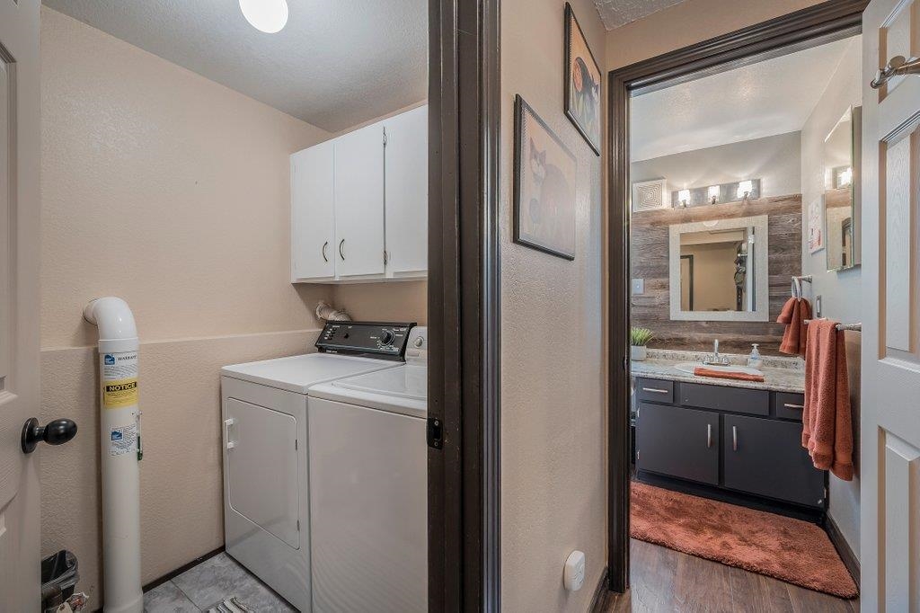 6821 N Hamilton St - Photo 3