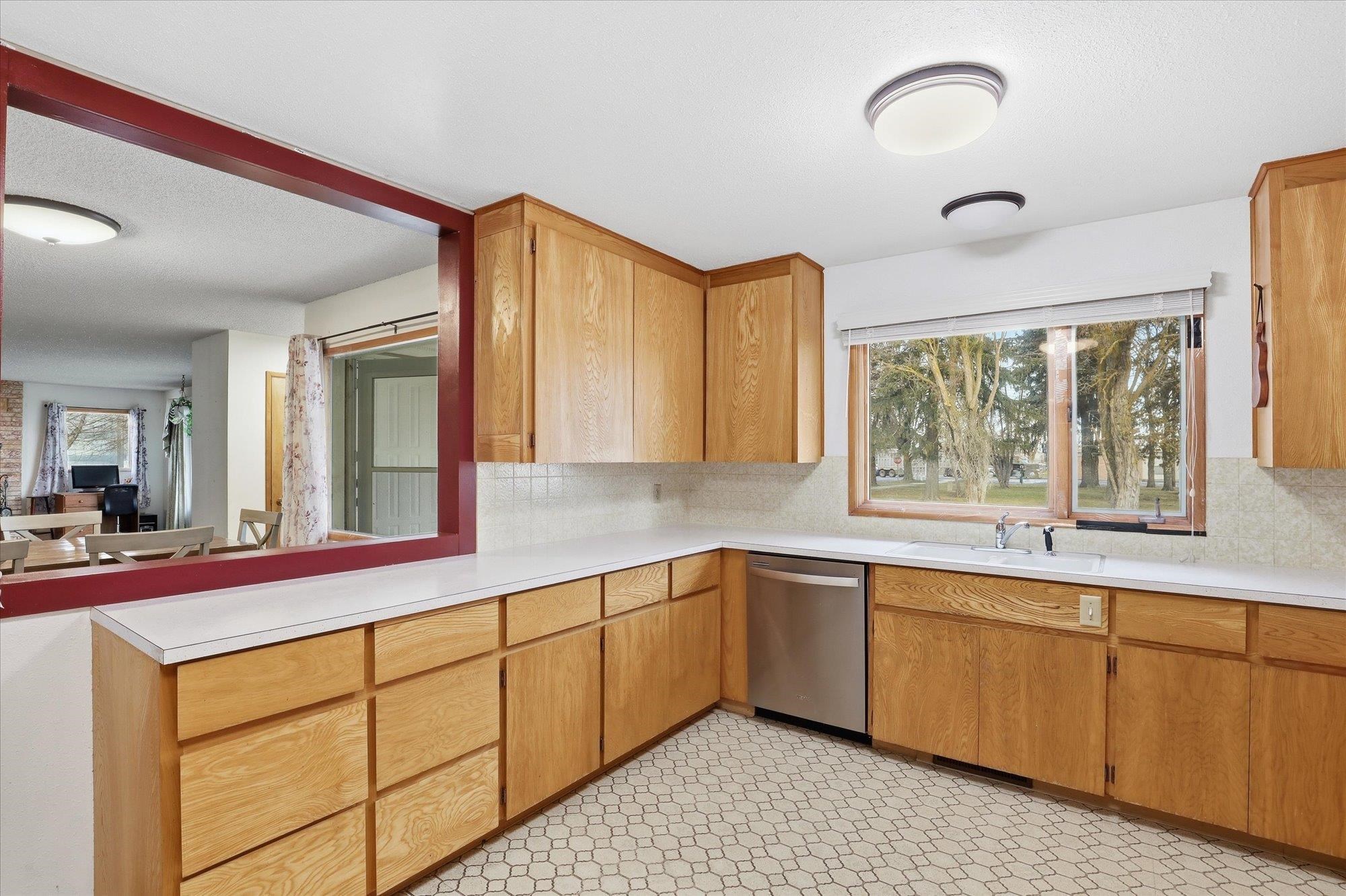 16 W Douglas St - Photo 13