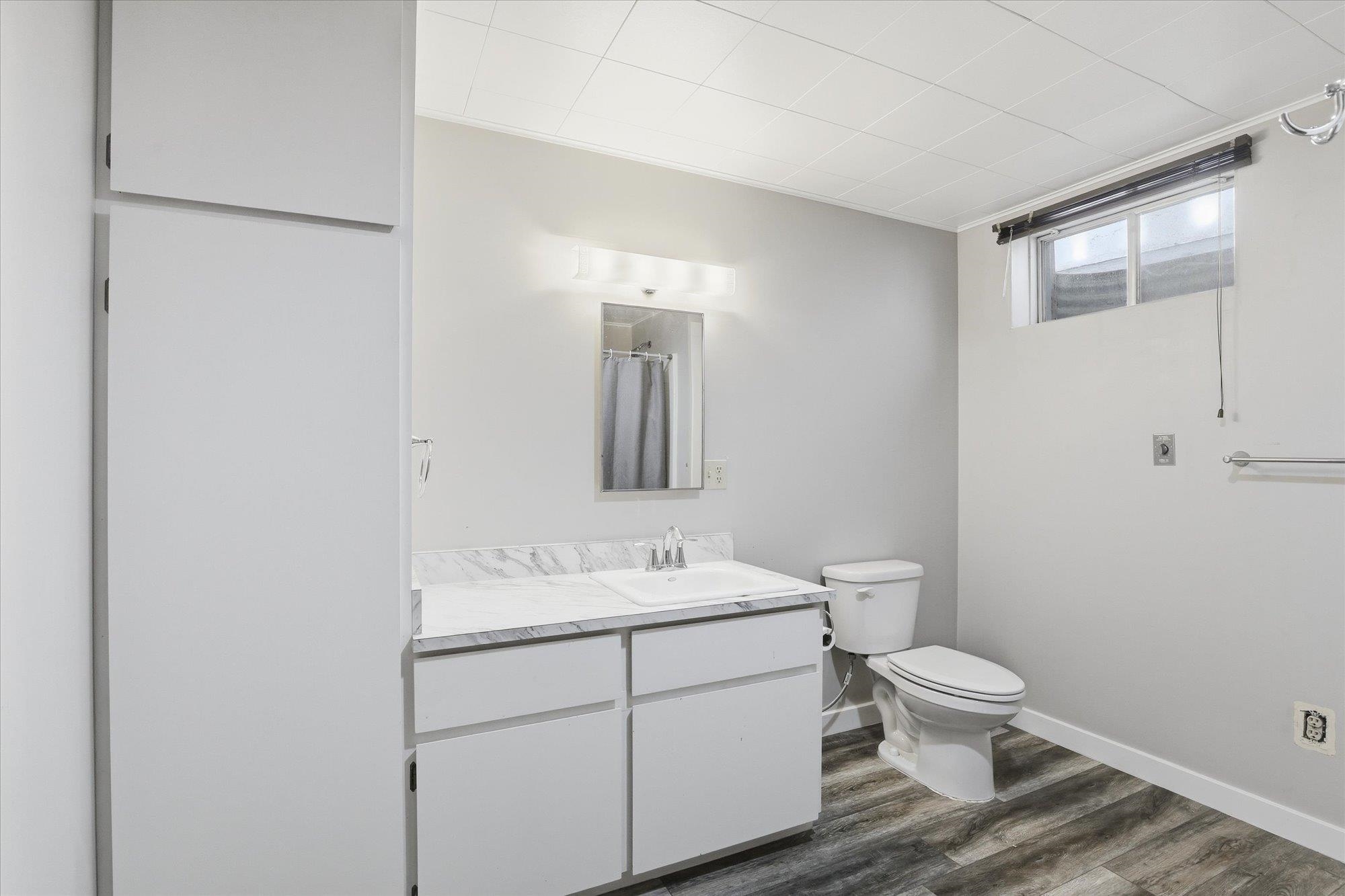 16 W Douglas St - Photo 32