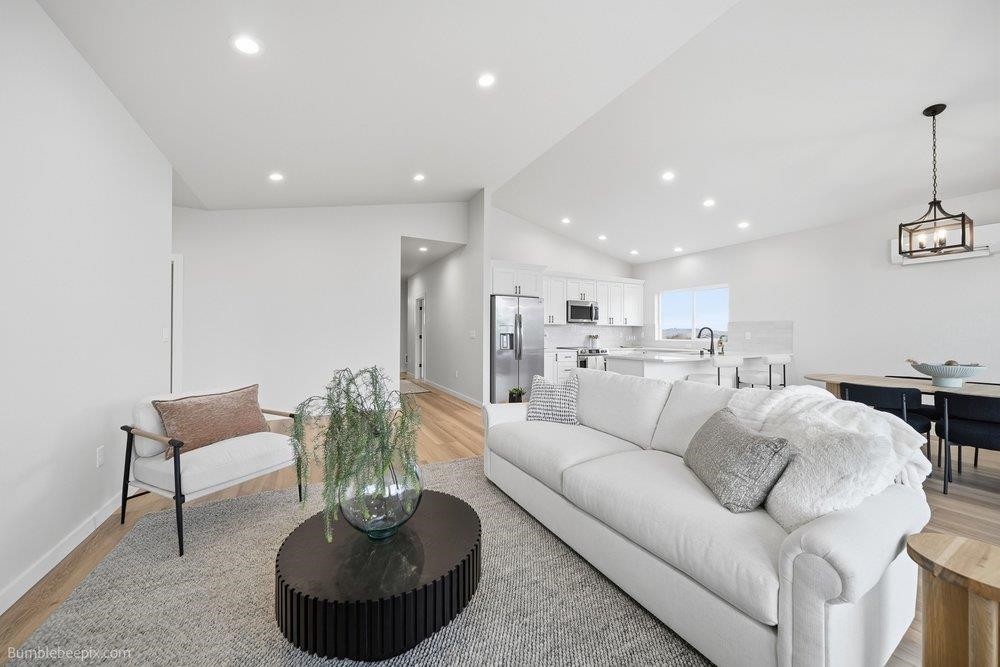 1012 Steptoe View Ln - Photo 12