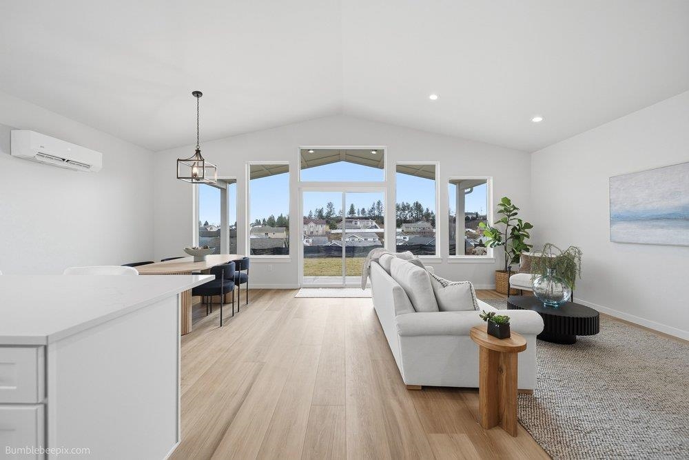 1012 Steptoe View Ln - Photo 7