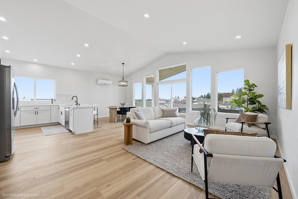 1012 Steptoe View Ln - Photo 8