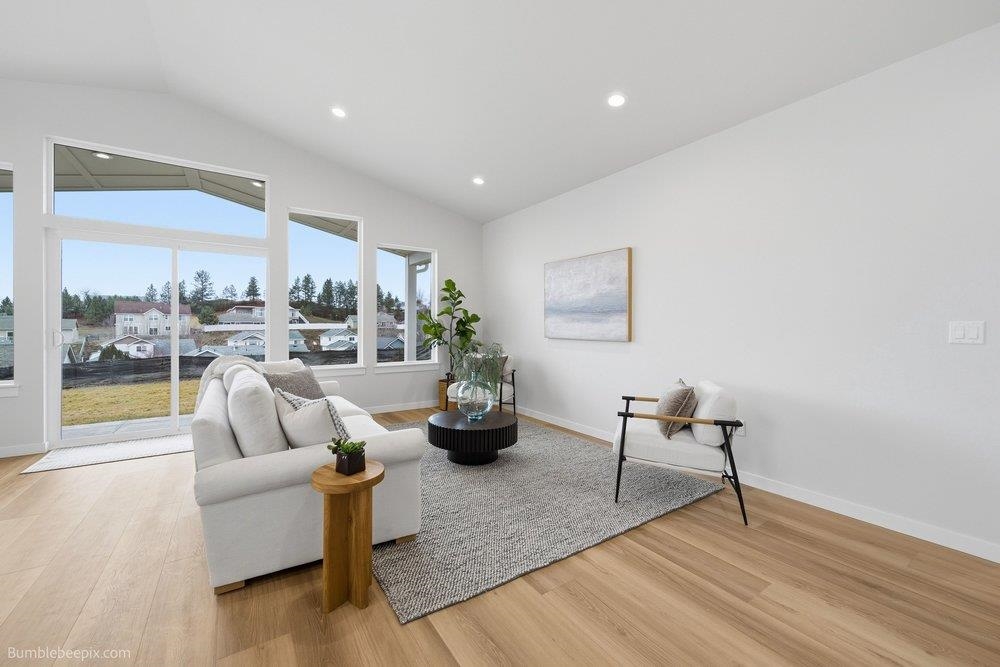 1012 Steptoe View Ln - Photo 9