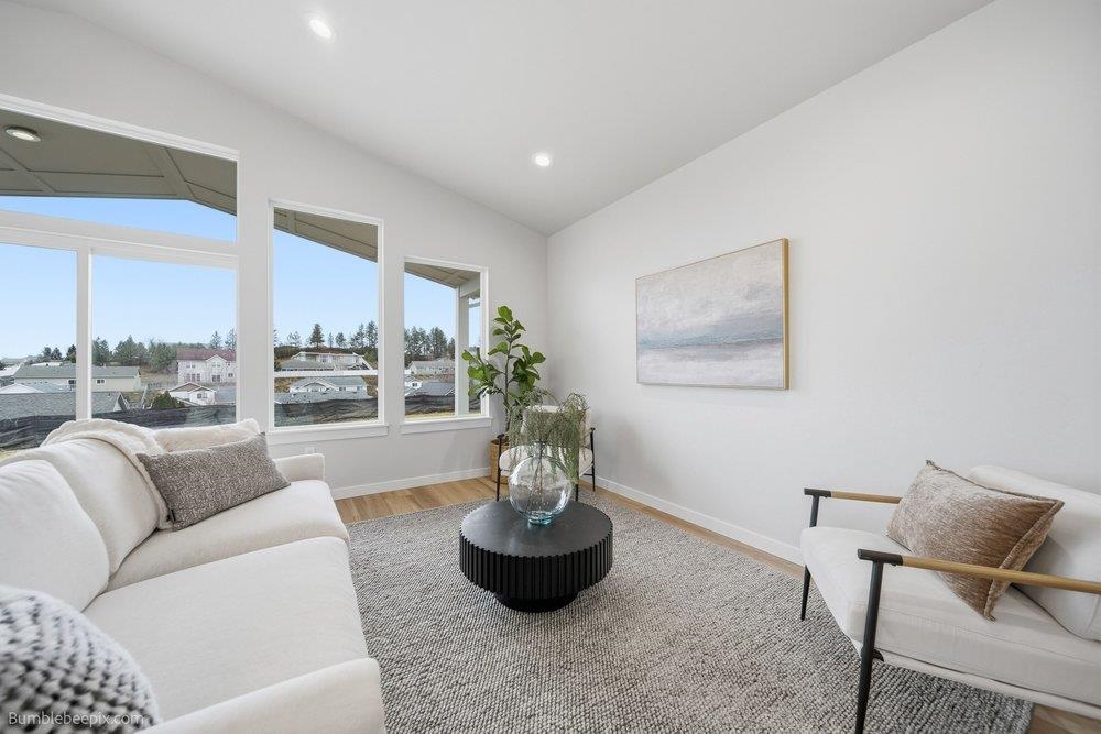 1012 Steptoe View Ln - Photo 10