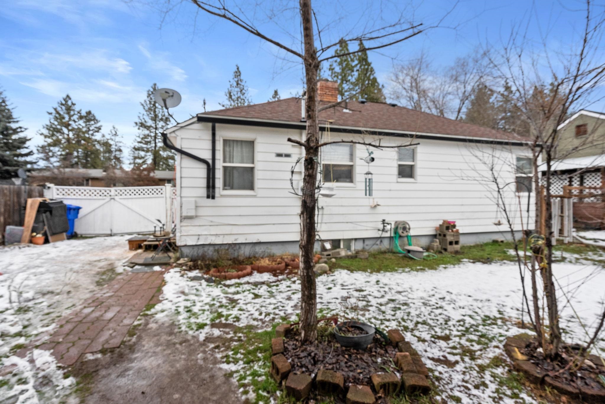 302 E Hawthorne Rd - Photo 20