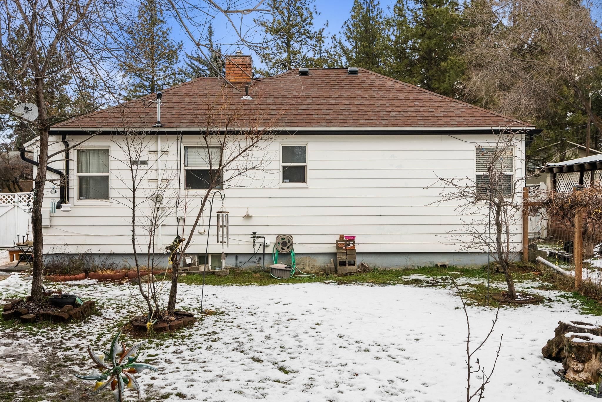 302 E Hawthorne Rd - Photo 21
