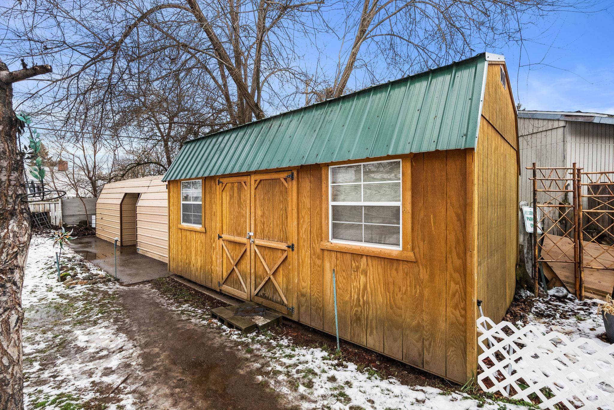 302 E Hawthorne Rd - Photo 22